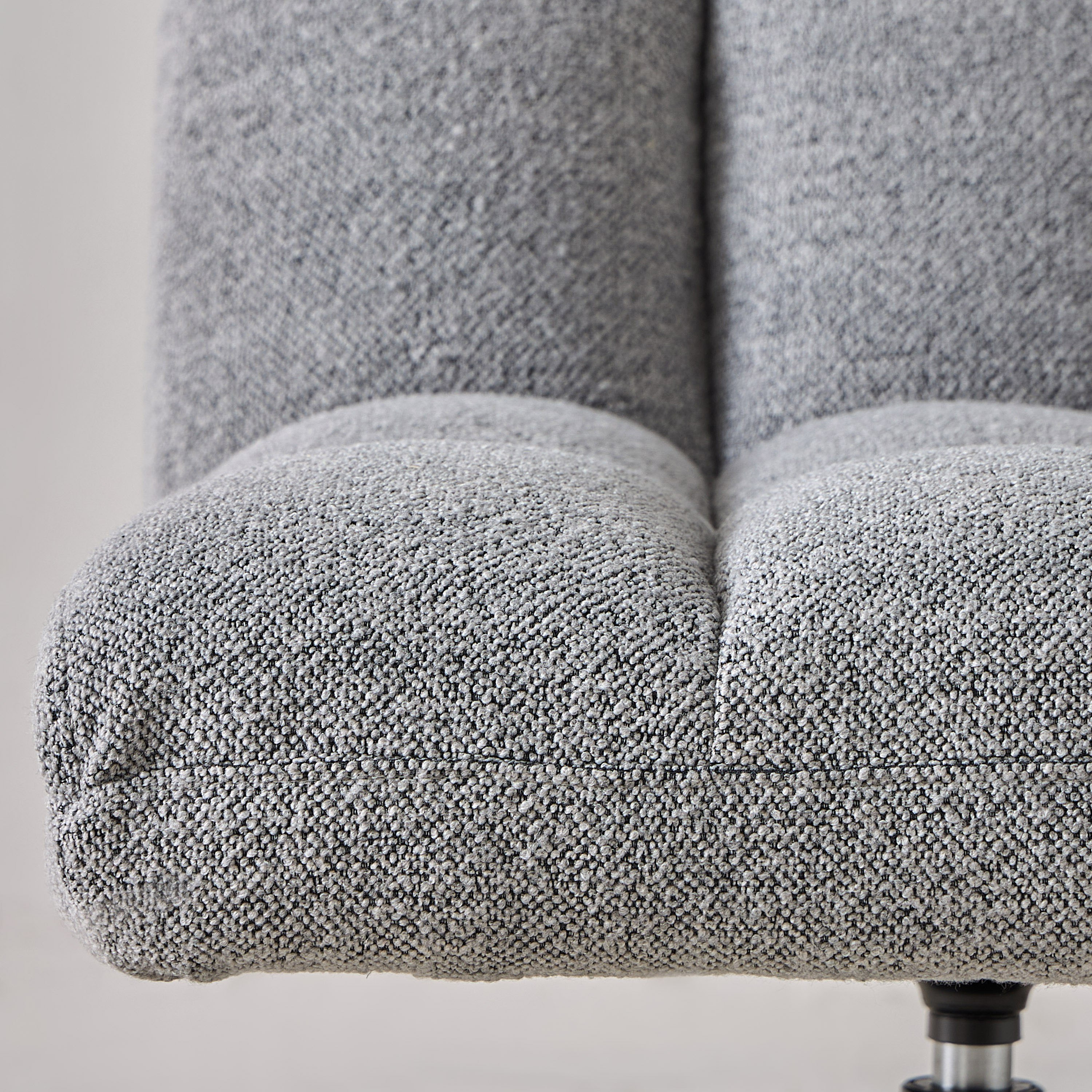 كرسي فردي قماش من ويسلي-hbxlivingroom-sofasandarmchairs-easychairs-image-5