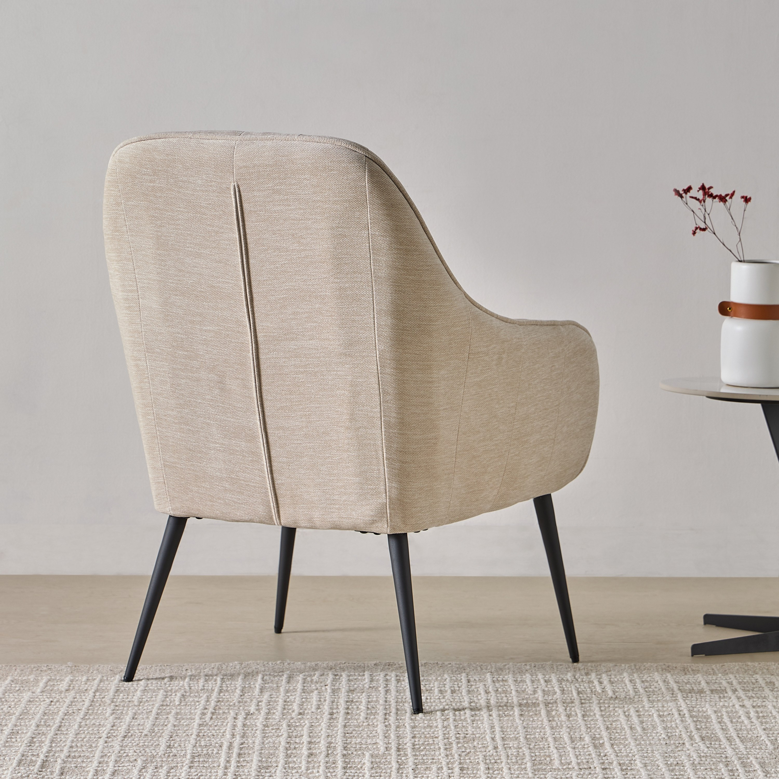 كرسي فردي قماش من ليندا-hbxlivingroom-sofasandarmchairs-easychairs-image-3