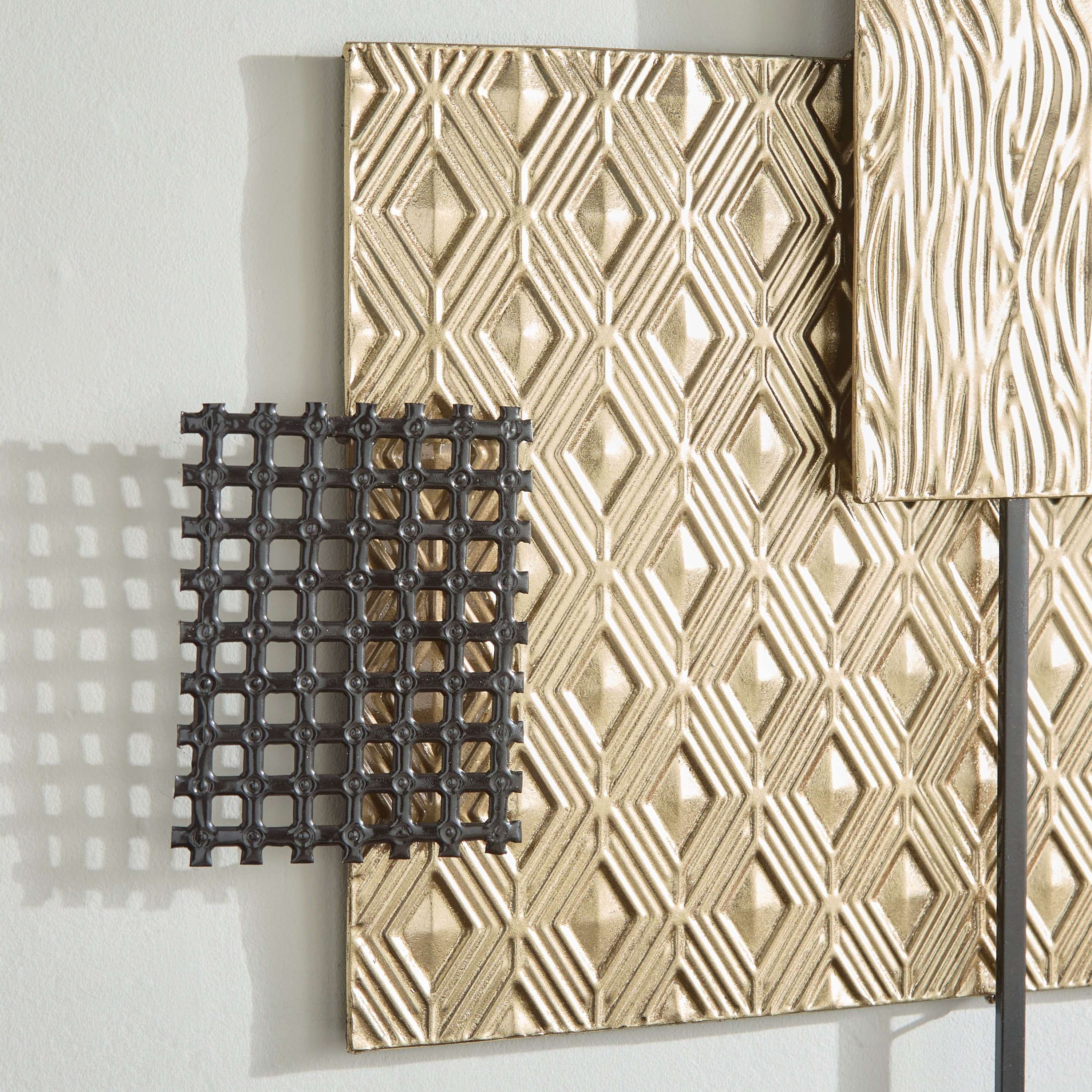 زينة حائط هندسية معدن من جورجا - 70.5x61.0x3.8 سم-hbxdiningroom-walldecor-wallart-image-3