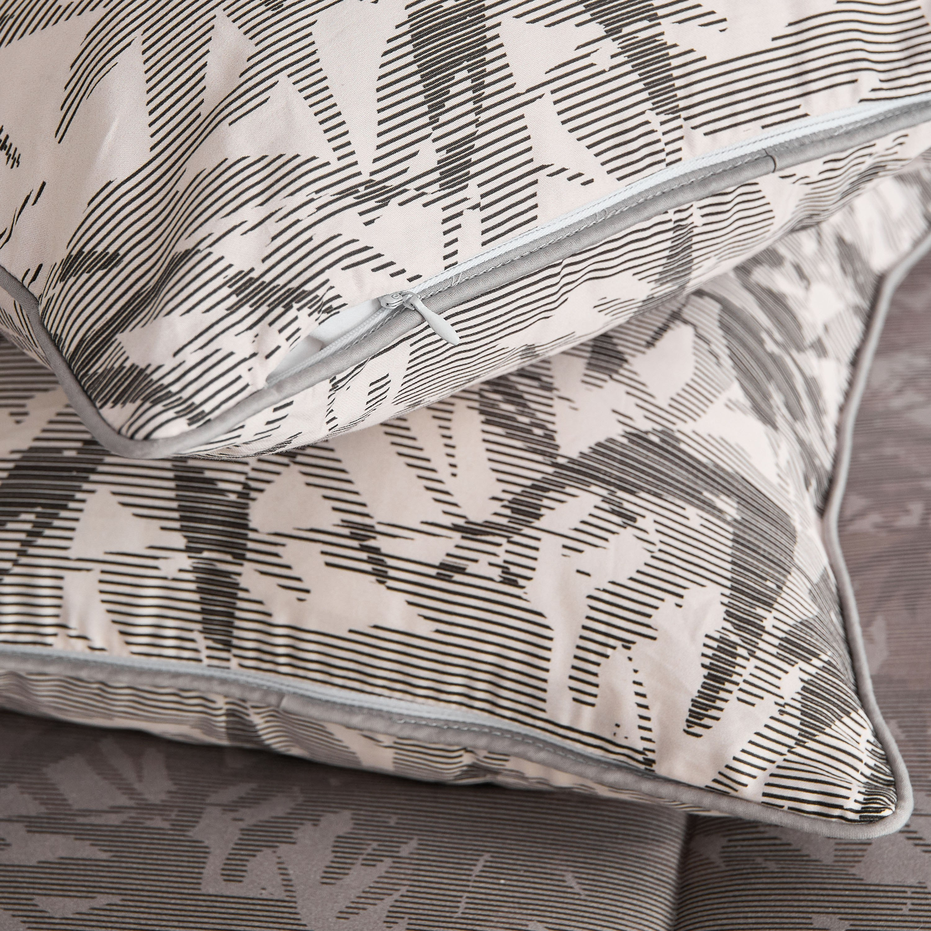 MaBelle Maison Ellen 5-Piece Cotton King Comforter Set -  220x240 cm-hbxhomeware-hbxbedroom-image-9