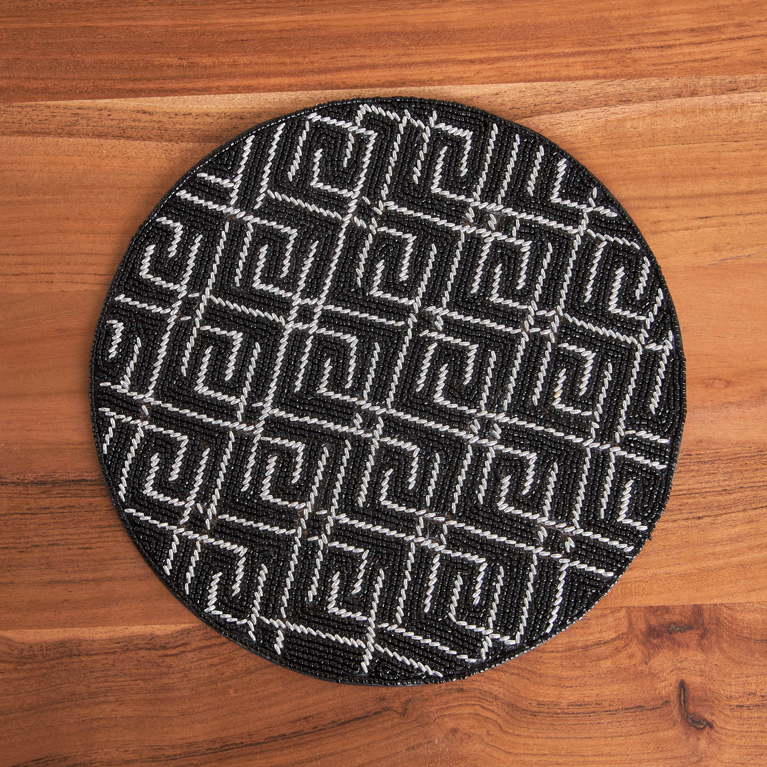 لبادة صحون مزينة بالخرز من جليتز- 30 سم-hbxhomeware-kitchenware-kitchenlinens-image-2