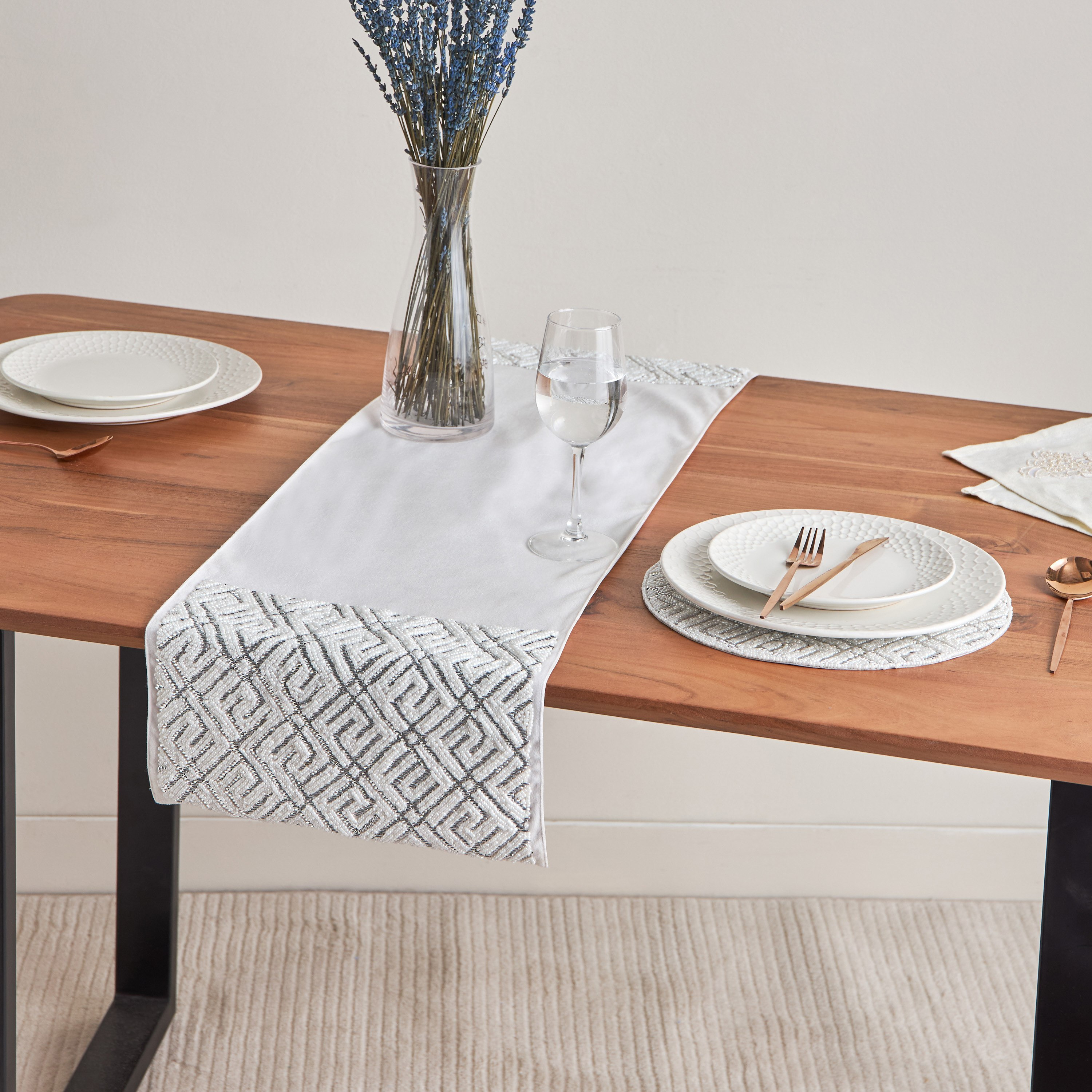 لبادة صحون مزينة بالخرز من جليتز- 30 سم-hbxhomeware-kitchenware-kitchenlinens-image-5