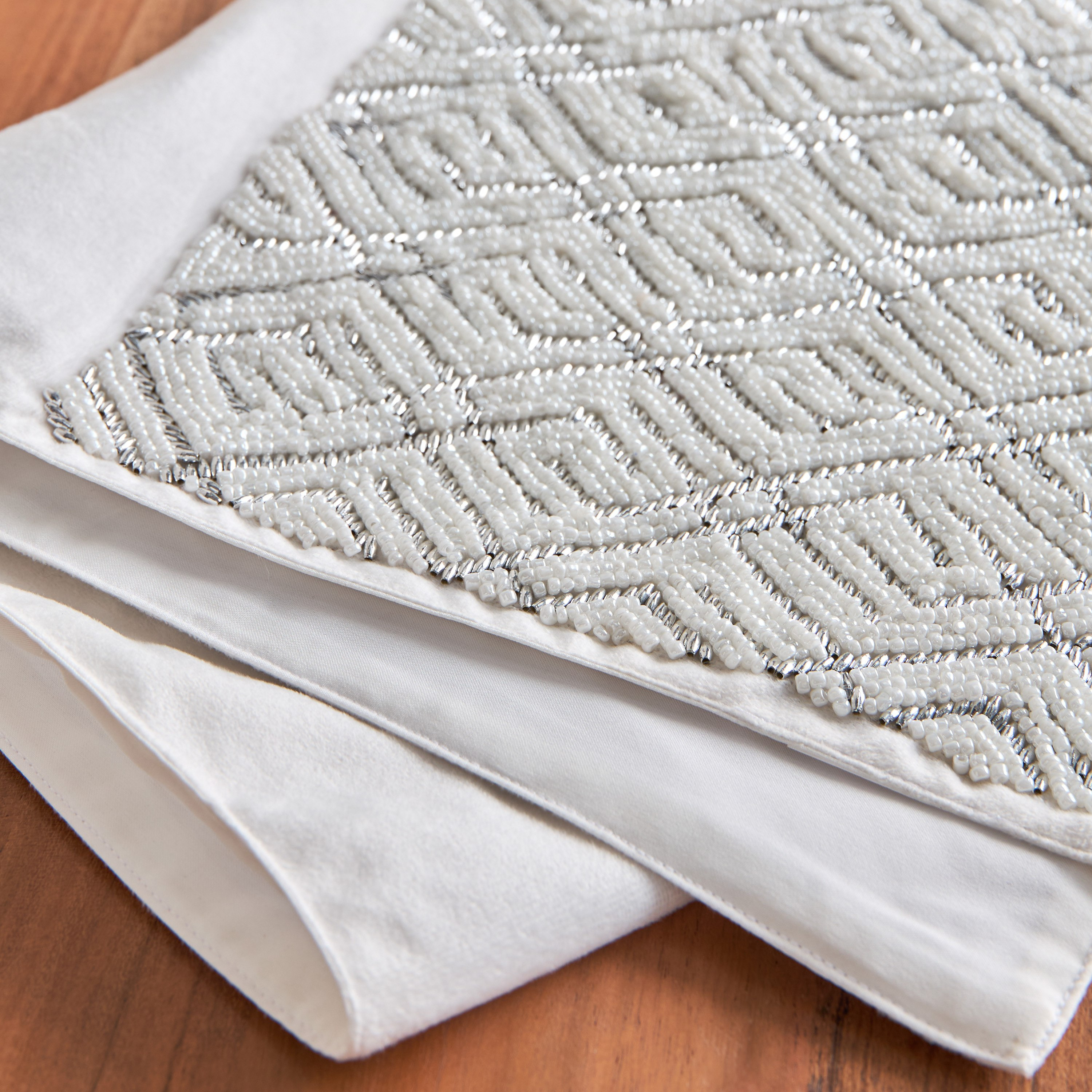 Glitz Beaded Table Runner - 33x120 cm-hbxhomeware-kitchenware-kitchenlinens-image-4