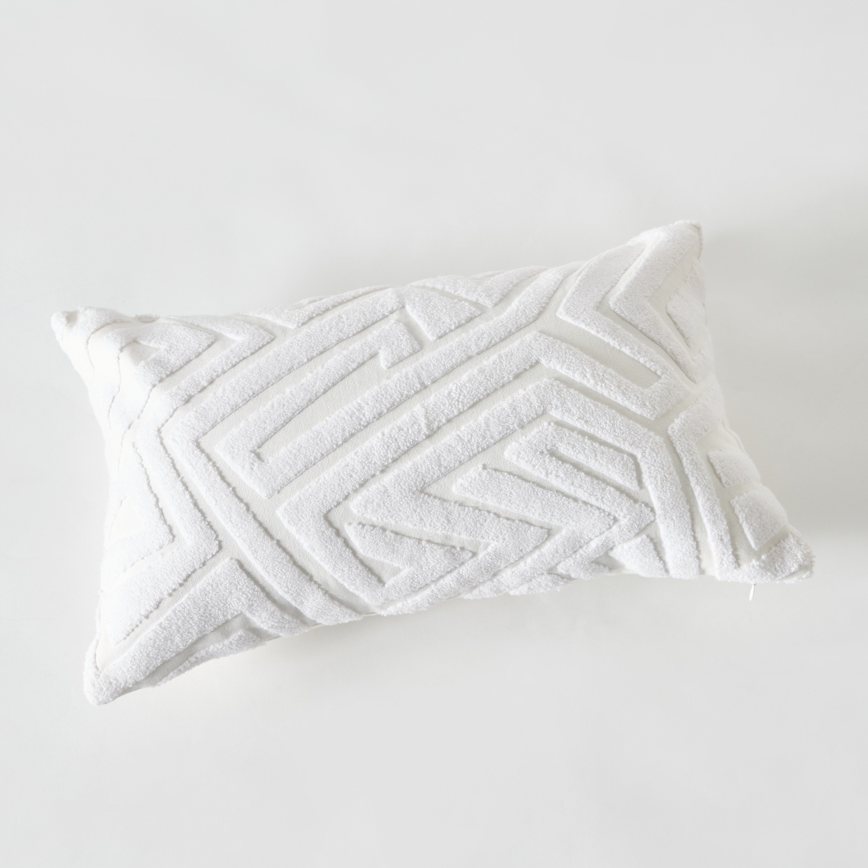 وسادة محشوة آري من وايت هافن - 30x50 سم-hbxhomeware-hbxbedroom-image-5