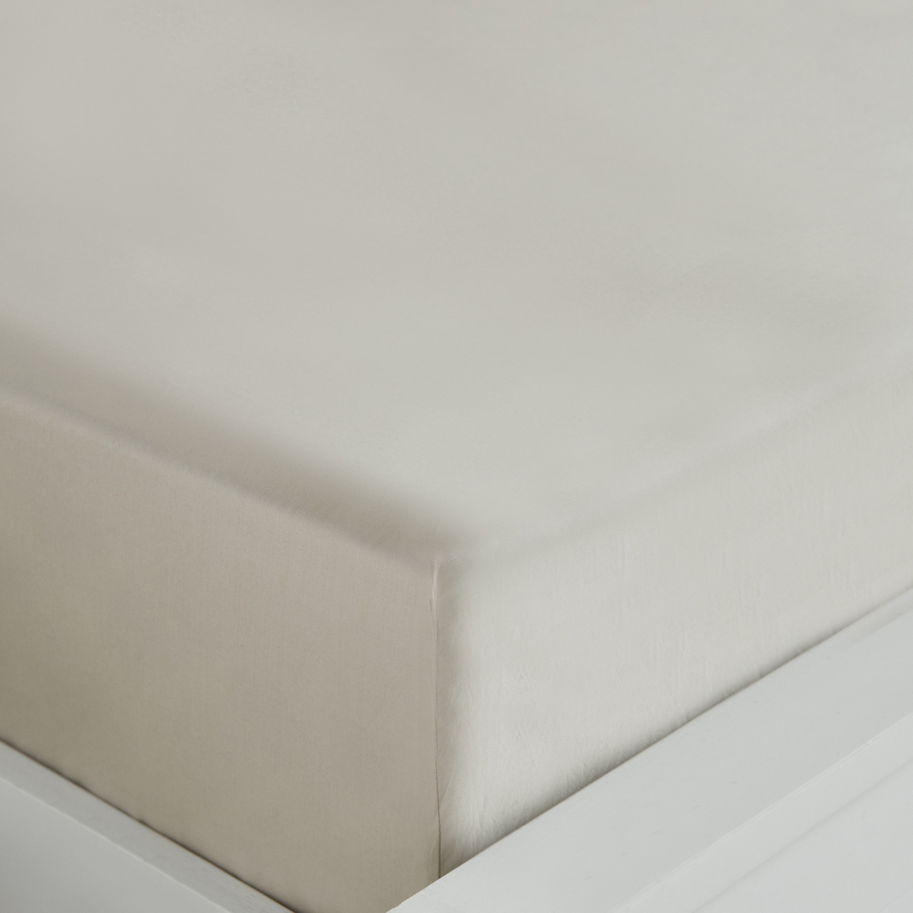 Purely Percale 300 TC Super King Fitted Sheet - 200x200+40 cm-hbxhomeware-bedding-fittedsheets-image-7