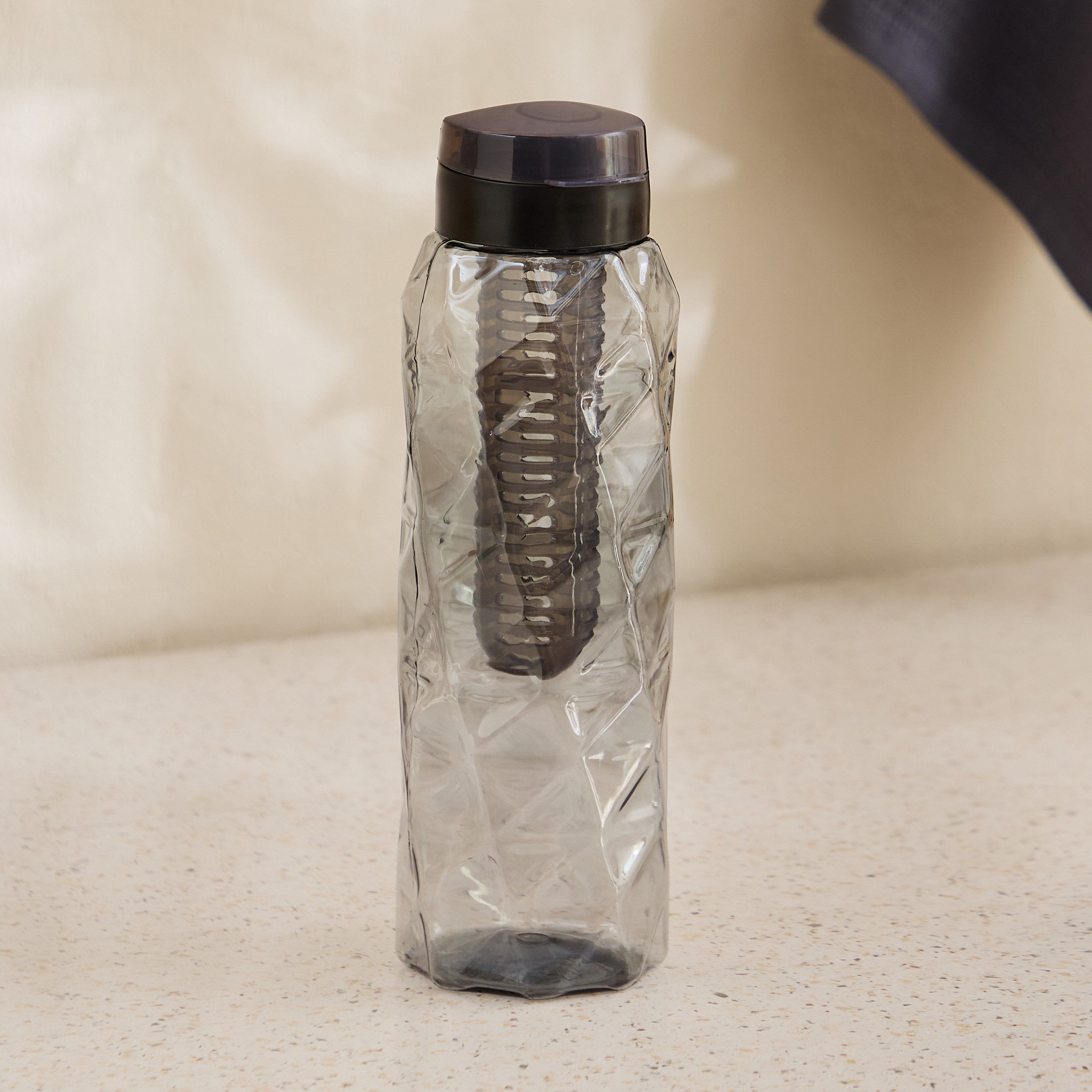 قارورة مياه مع مصفاة من سبكترا - 1 لتر-hbxhomeware-diningandtabletop-bottles-image-1
