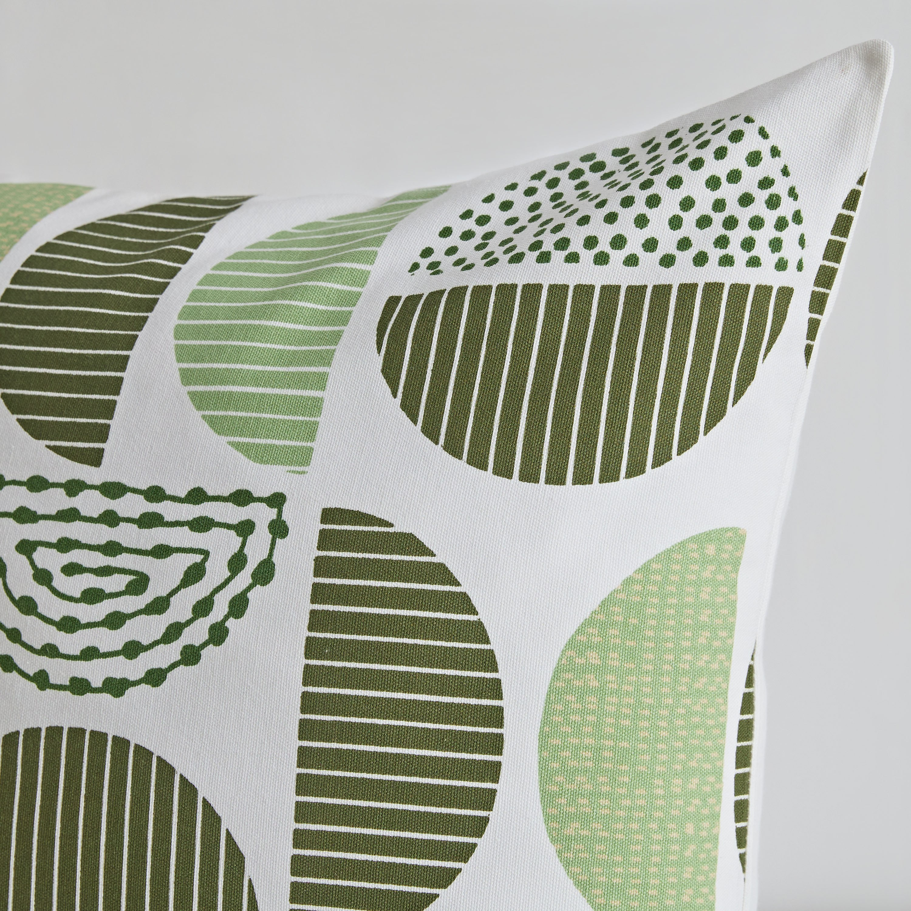 غطاء وسادة بطبعات بيرش من نوفا - 50x50 سم-hbxhomeware-cushionsandcovers-cushioncovers-image-2