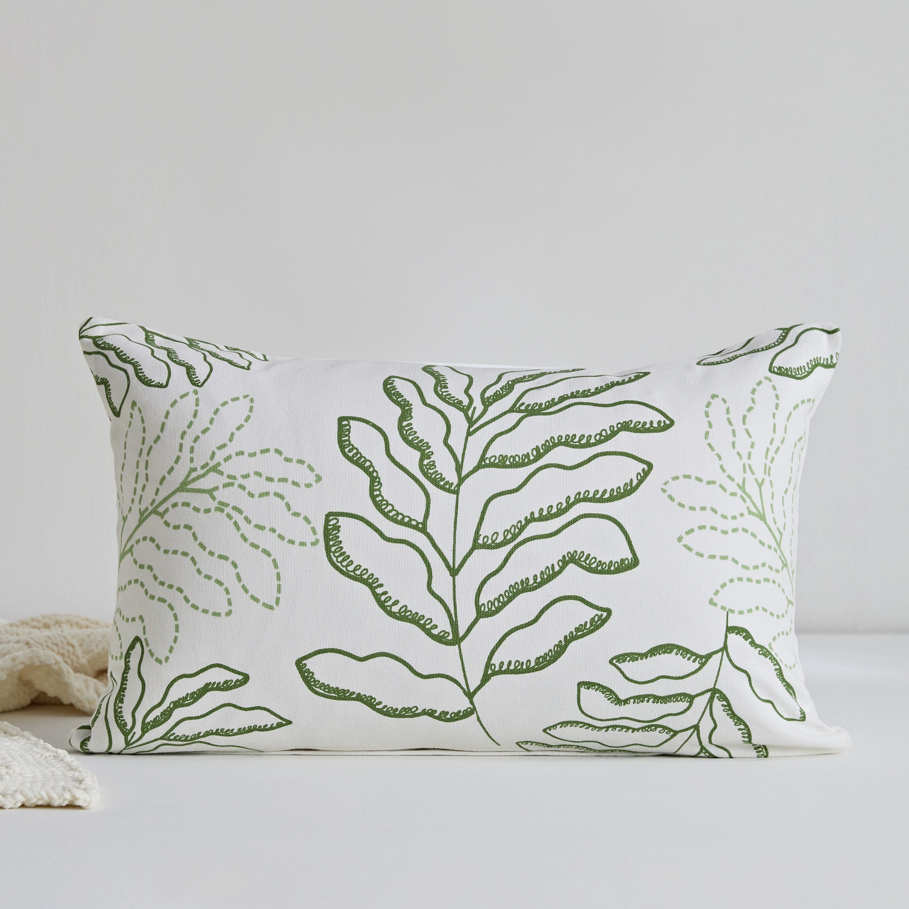 غطاء وسادة بيرش بطبعات من نوفا - 30x50 سم-hbxhomeware-cushionsandcovers-cushioncovers-image-1
