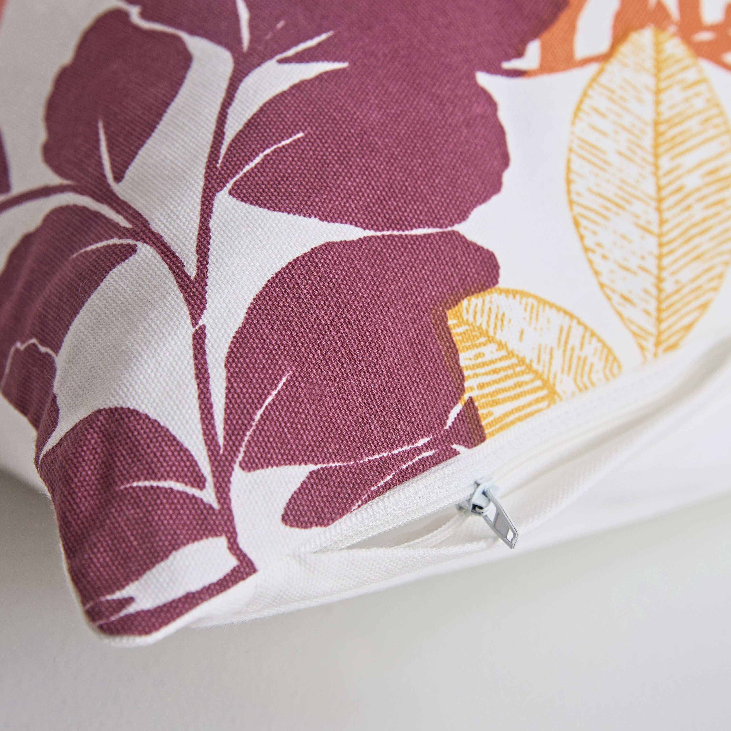 غطاء وسادة بطبعات آميليا من نوفا - 50x50 سم-hbxhomeware-cushionsandcovers-cushioncovers-image-3