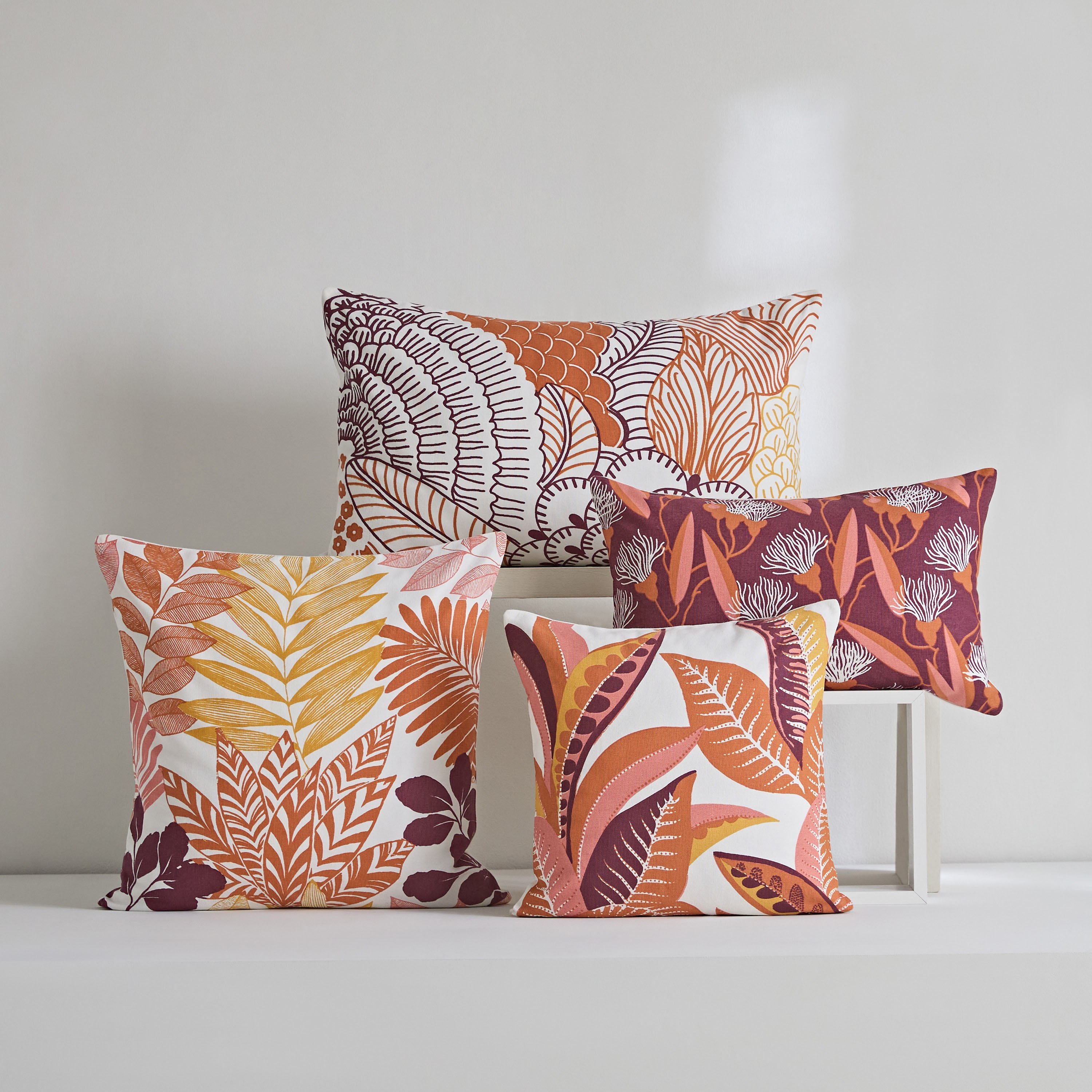 غطاء وسادة بطبعات من نوفا آميليا - 40x65 سم-hbxhomeware-cushionsandcovers-cushioncovers-image-4