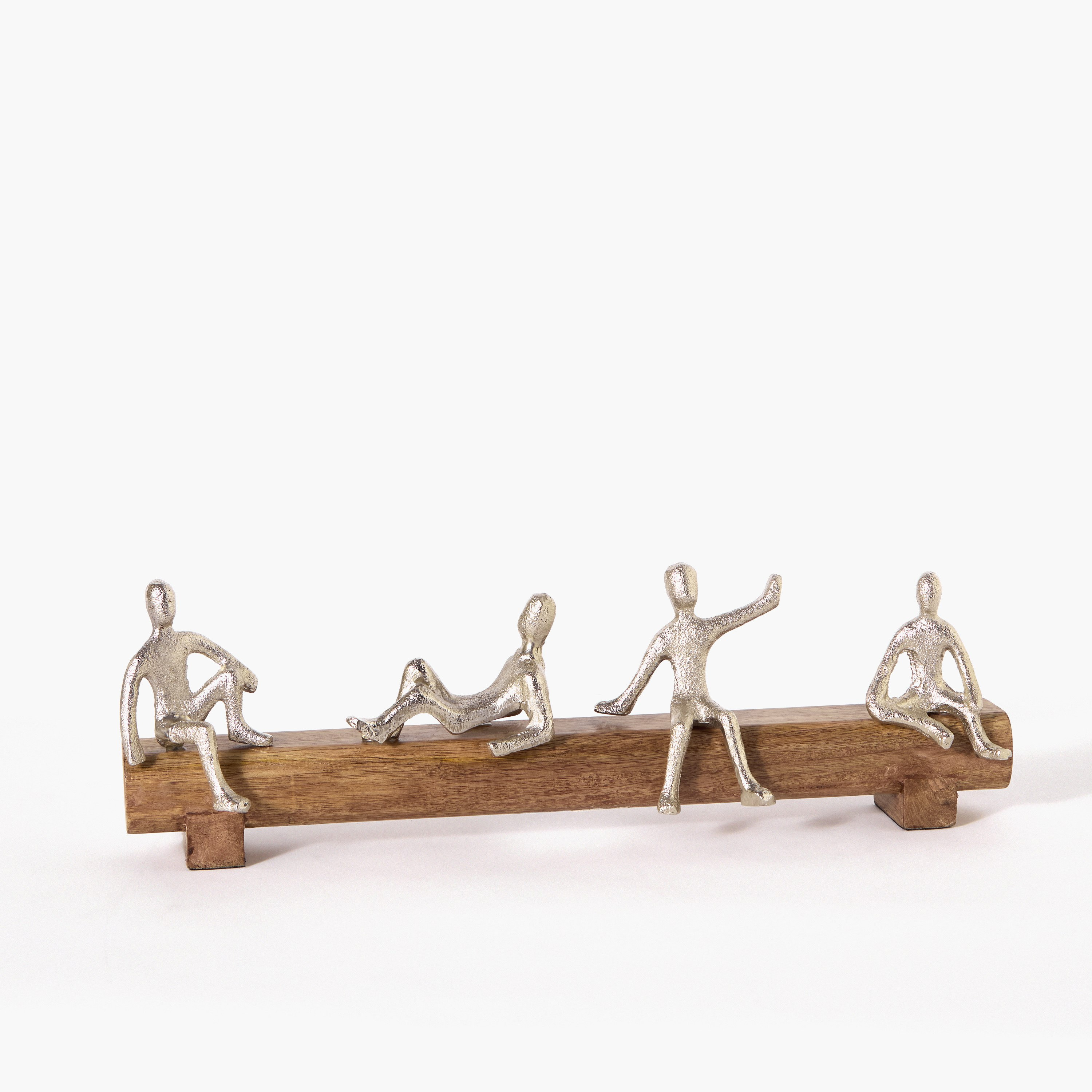 تمثال رجال ألومنيوم مزين على قاعدة خشبية من أودين- 44x8x14 سم-hbxhomeware-homedecor-figurinesandornaments-image-5