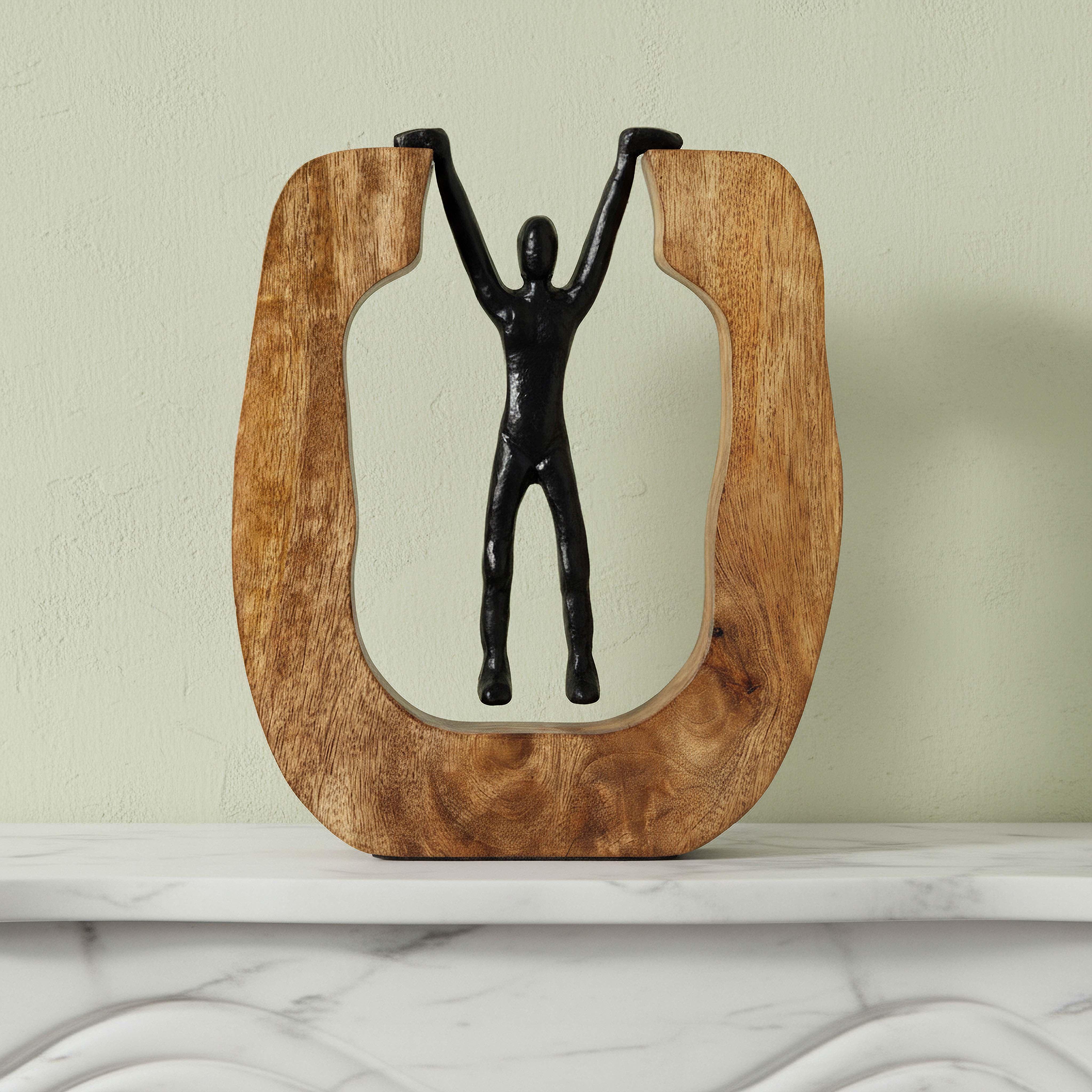 منحوتة ألومنيوم معلقة بقاعدة خشبية من أودين - 30x5x23 سم-hbxhomeware-homedecor-figurinesandornaments-image-1
