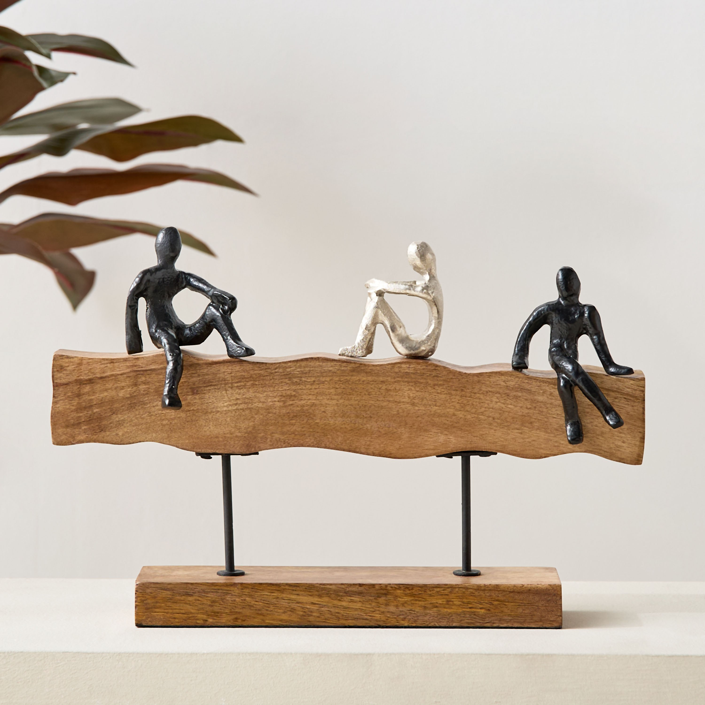 منحوتة ديكور من الألومنيوم بقاعدة خشبية - 38x13x24 سم-hbxhomeware-homedecor-figurinesandornaments-image-2