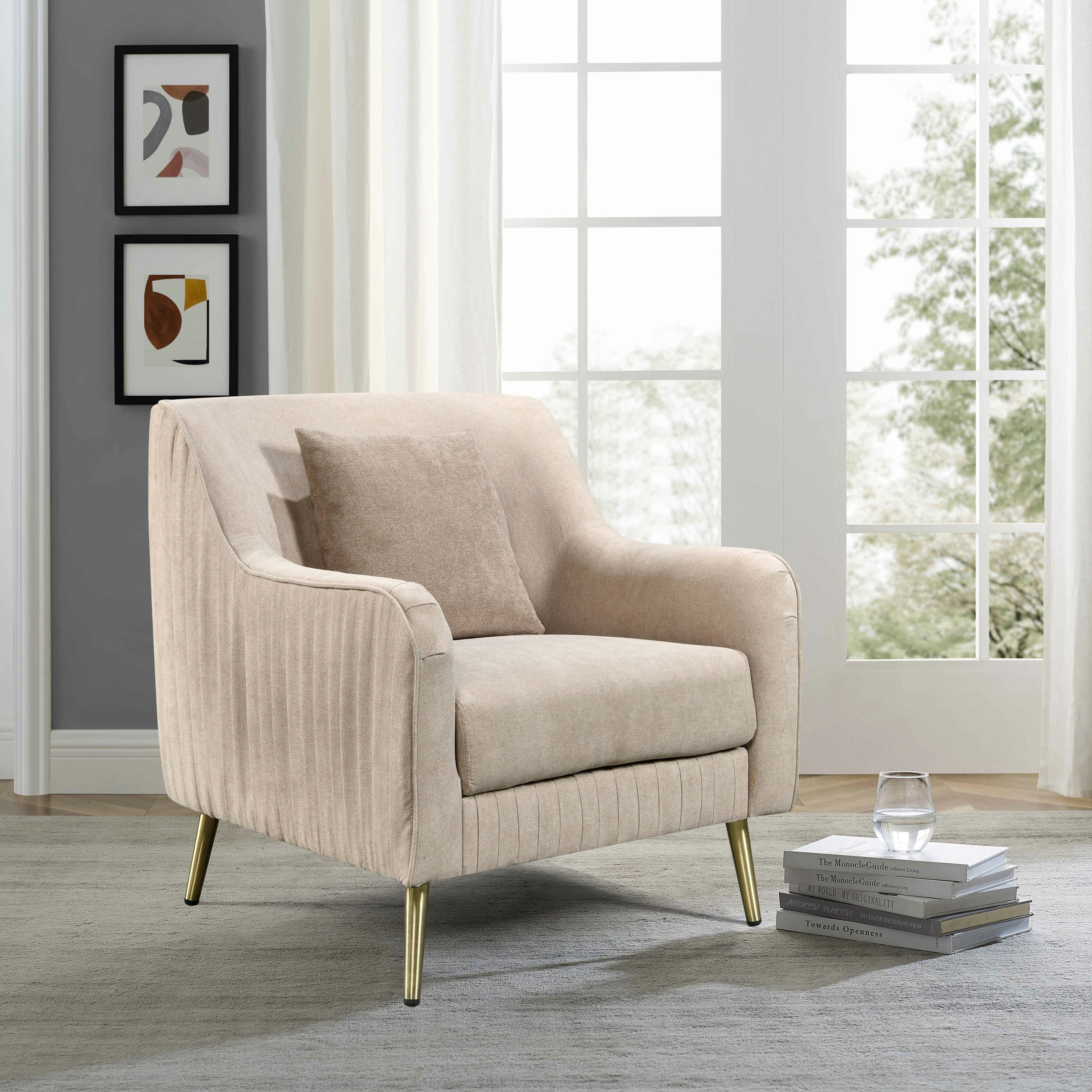 كرسي قماش بمساند ذراعين مع وسادة من سيفيل إن إكس تي-hbxlivingroom-sofasandarmchairs-sofas-image-2