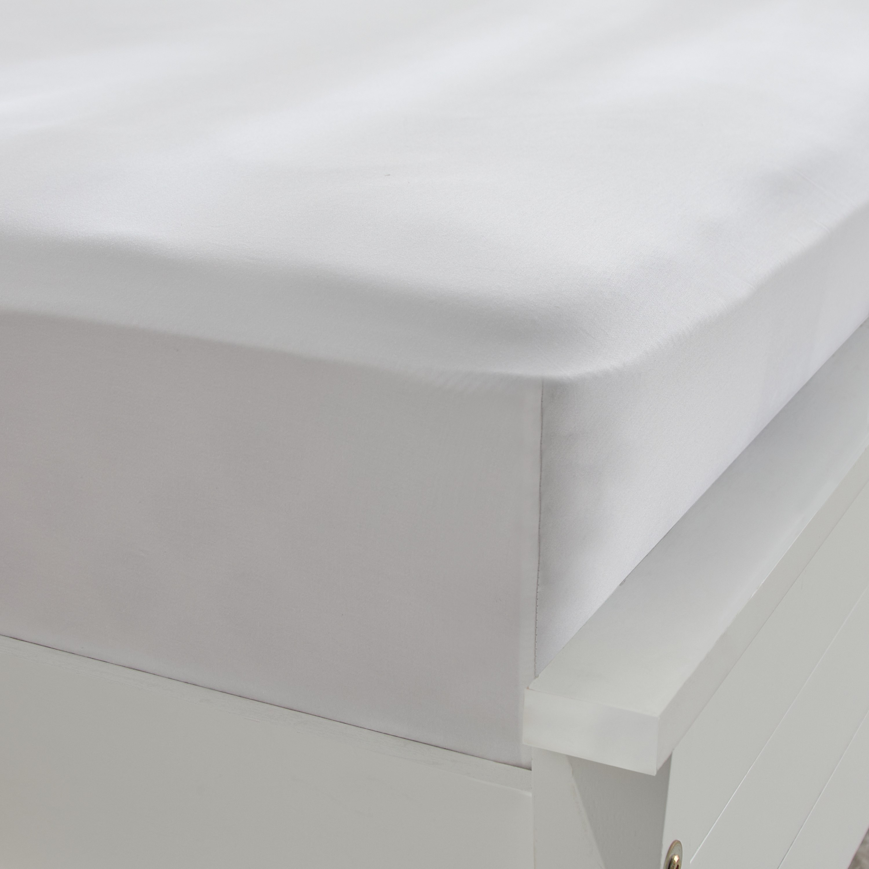 Opulent Luxe Cotton Solid King Fitted Sheet - 180x200+40 cm-hbxhomeware-hbxbedroom-image-3
