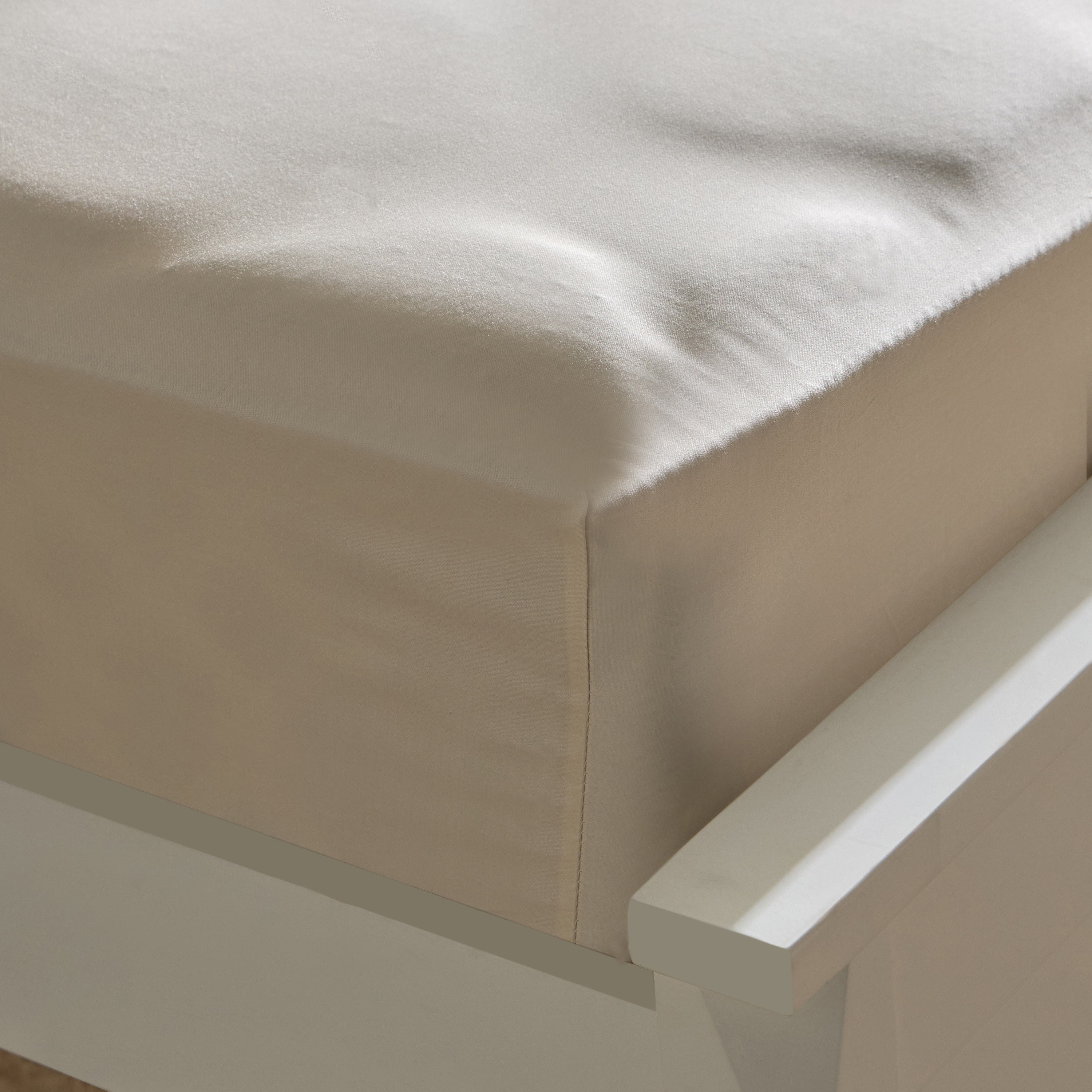 شرشف مطاطي سوبر كينج سادة من القطن عدد خيوط 400 من أوبولينت لوكس - 200x200+40 سم-hbxhomeware-hbxbedroom-image-5