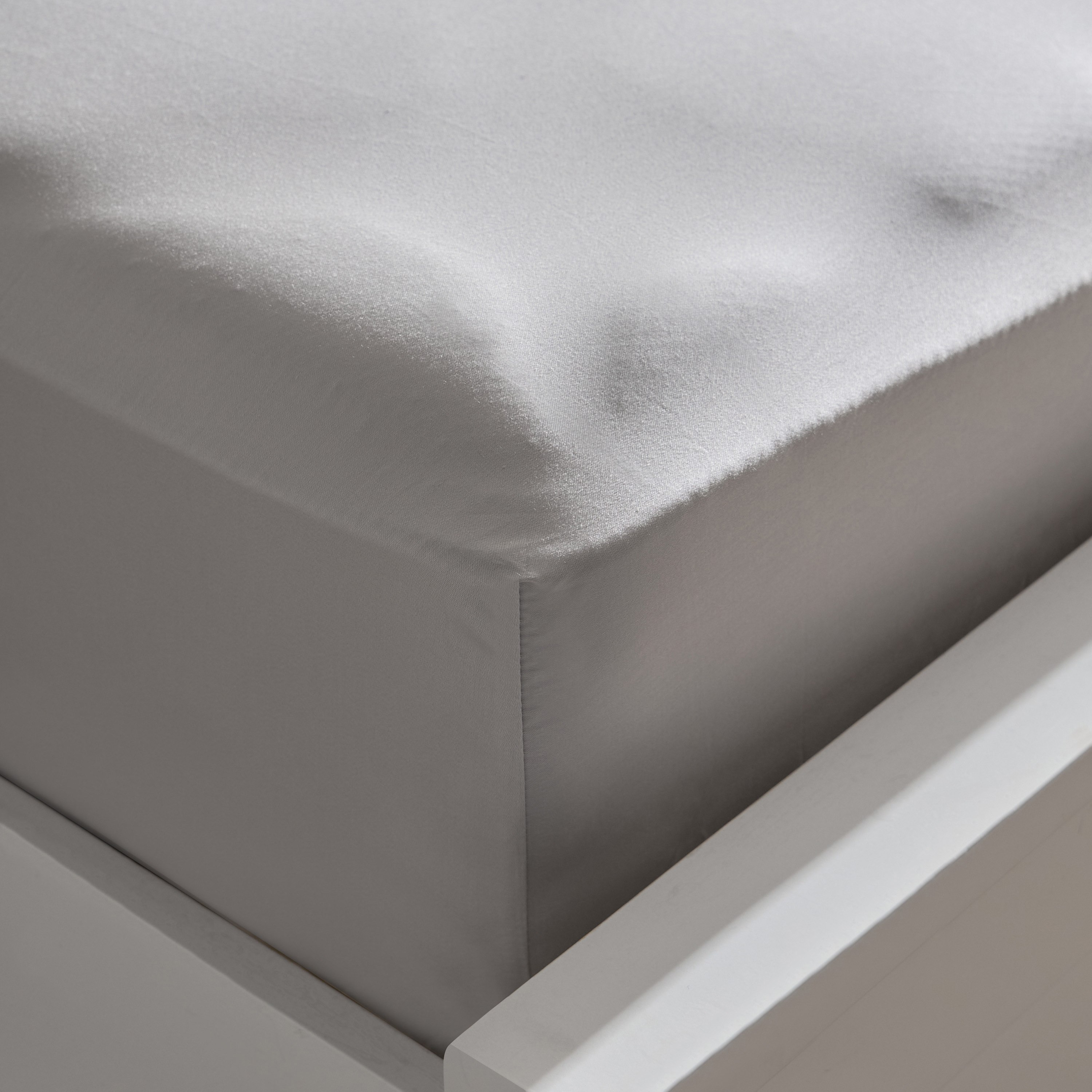 شرشف مطاطي كينج سادة من القطن عدد خيوط 400 من أوبولينت لوكس - 180x200+40 سم-hbxhomeware-hbxbedroom-image-5