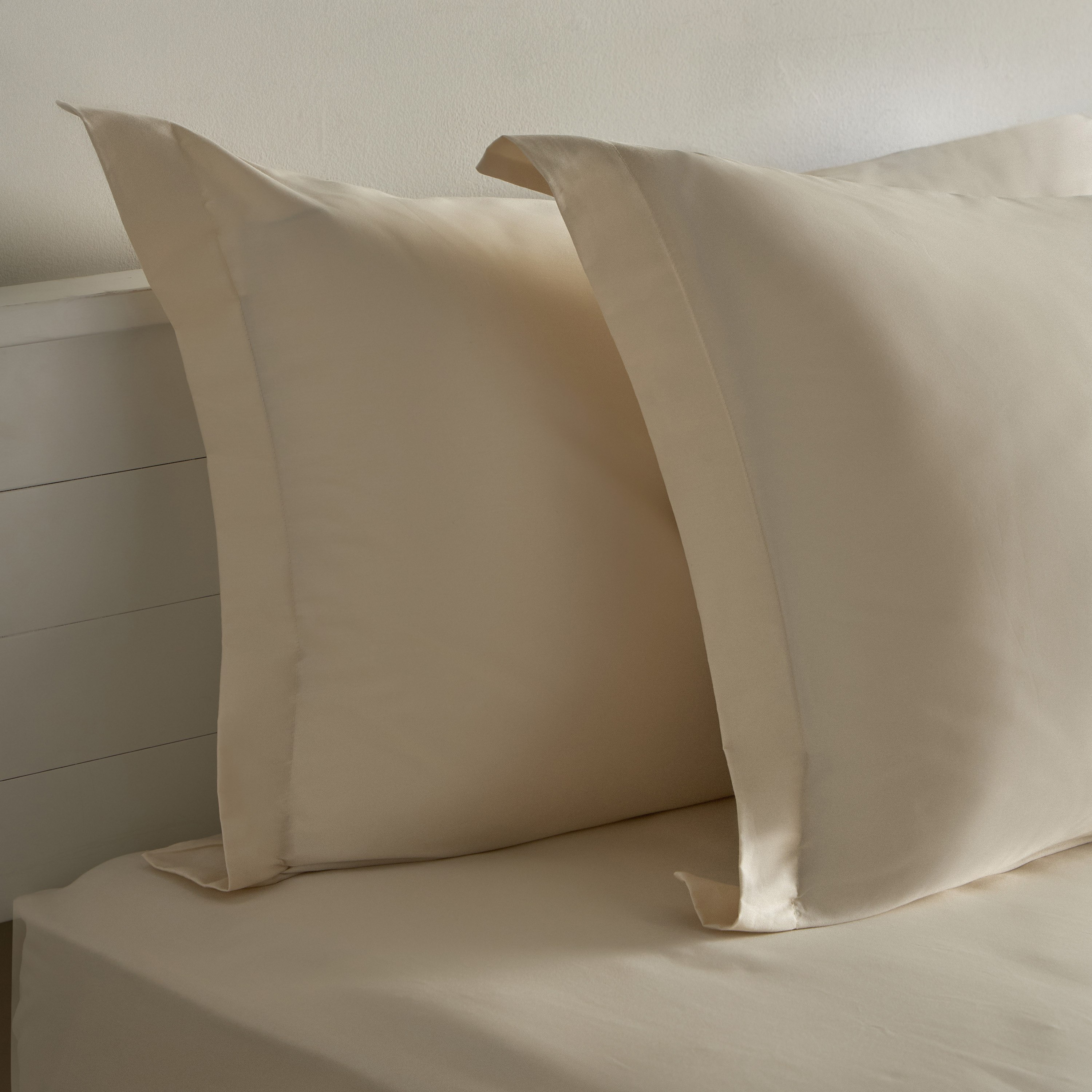 طقم غطاء وسادة من قطعتين سادة من القطن عدد خيوط 400 من أوبولينت لوكس - 50x75+5سم-hbxhomeware-hbxbedroom-image-3