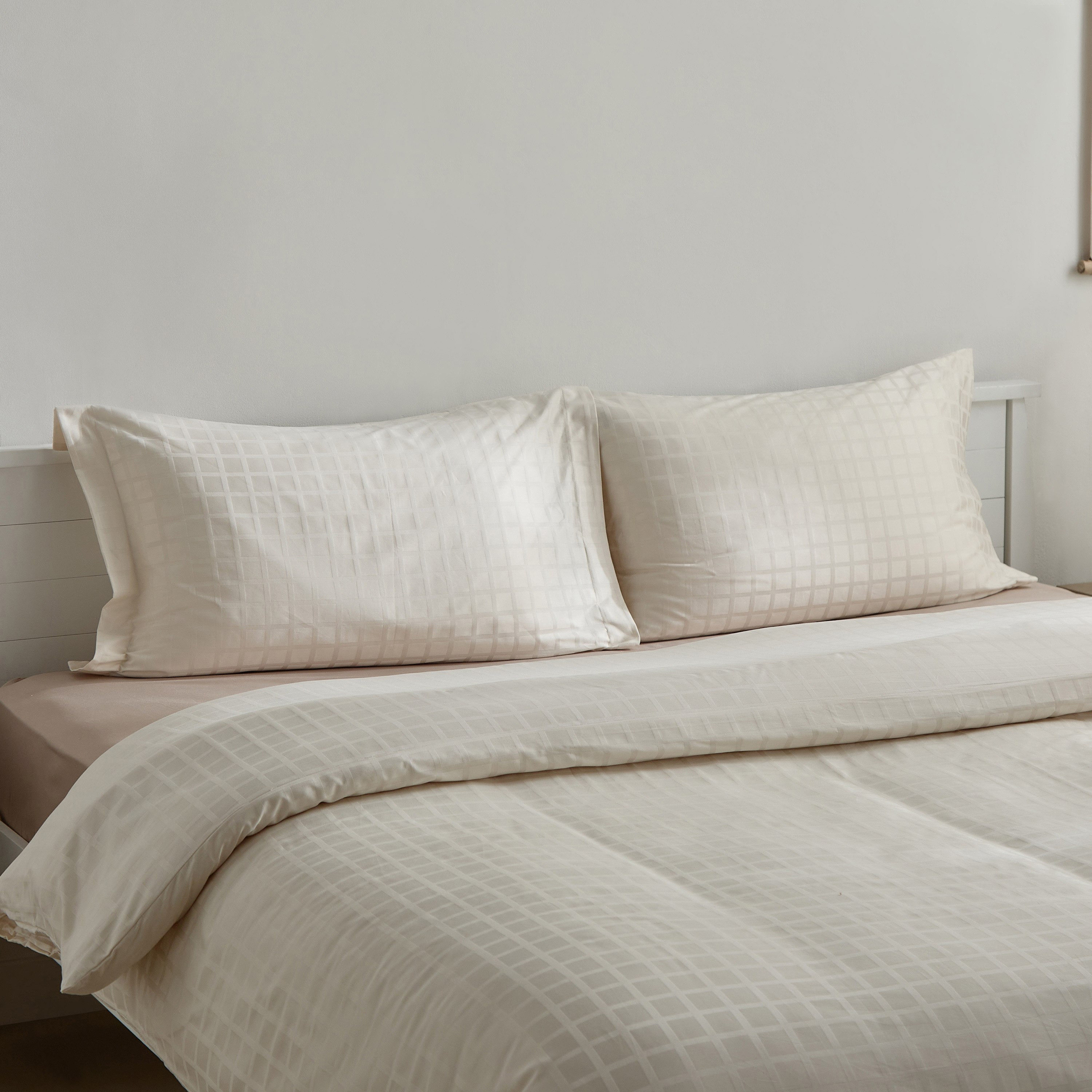 Opulent Luxe 400 Thread Count 3-Piece Cotton Solid Dobby Queen King Duvet Cover Set - 220x220 cm-hbxhomeware-hbxbedroom-image-1