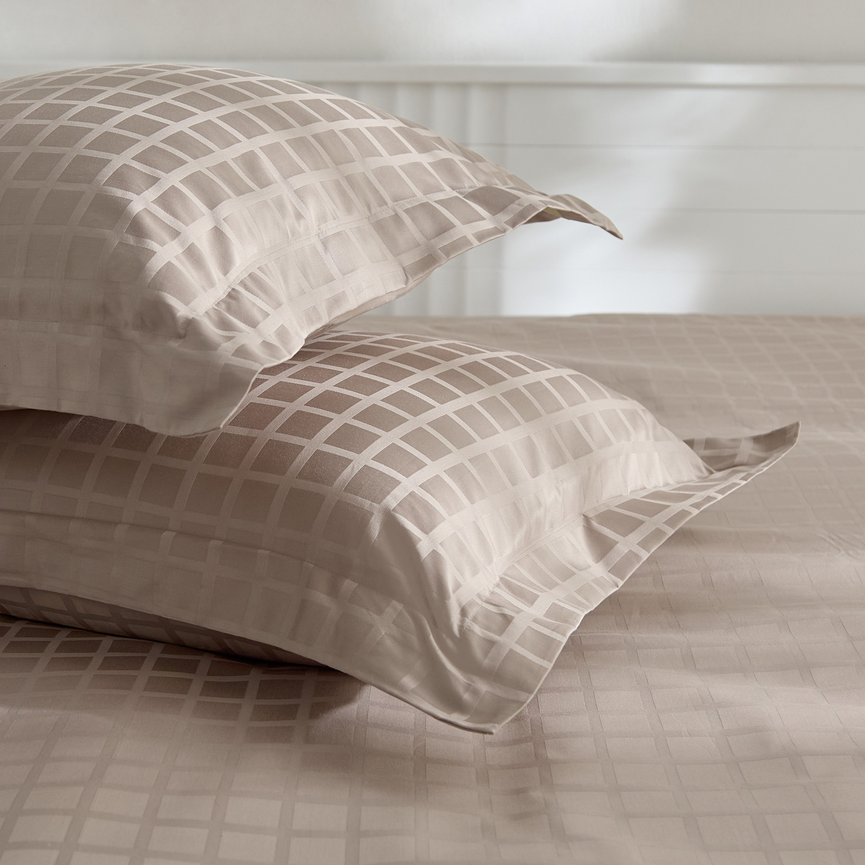 طقم غطاء لحاف كوين كينج قطن بعدد 400 خيط 3 قطع دوبي سادة من أوبولينت لوكس - 220x220 سم-hbxhomeware-hbxbedroom-image-8