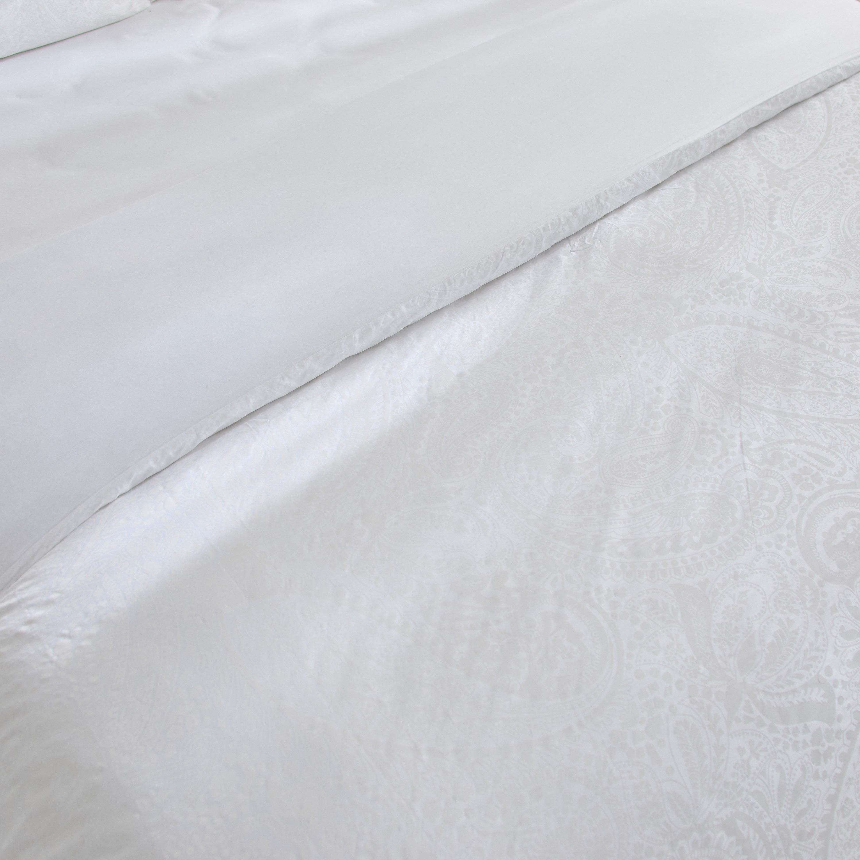 Opulent Luxe 400 Thread Count 3-Piece Cotton Jacquard Khadi Queen King Duvet Cover Set - 220x220 cm-hbxhomeware-hbxbedroom-image-6