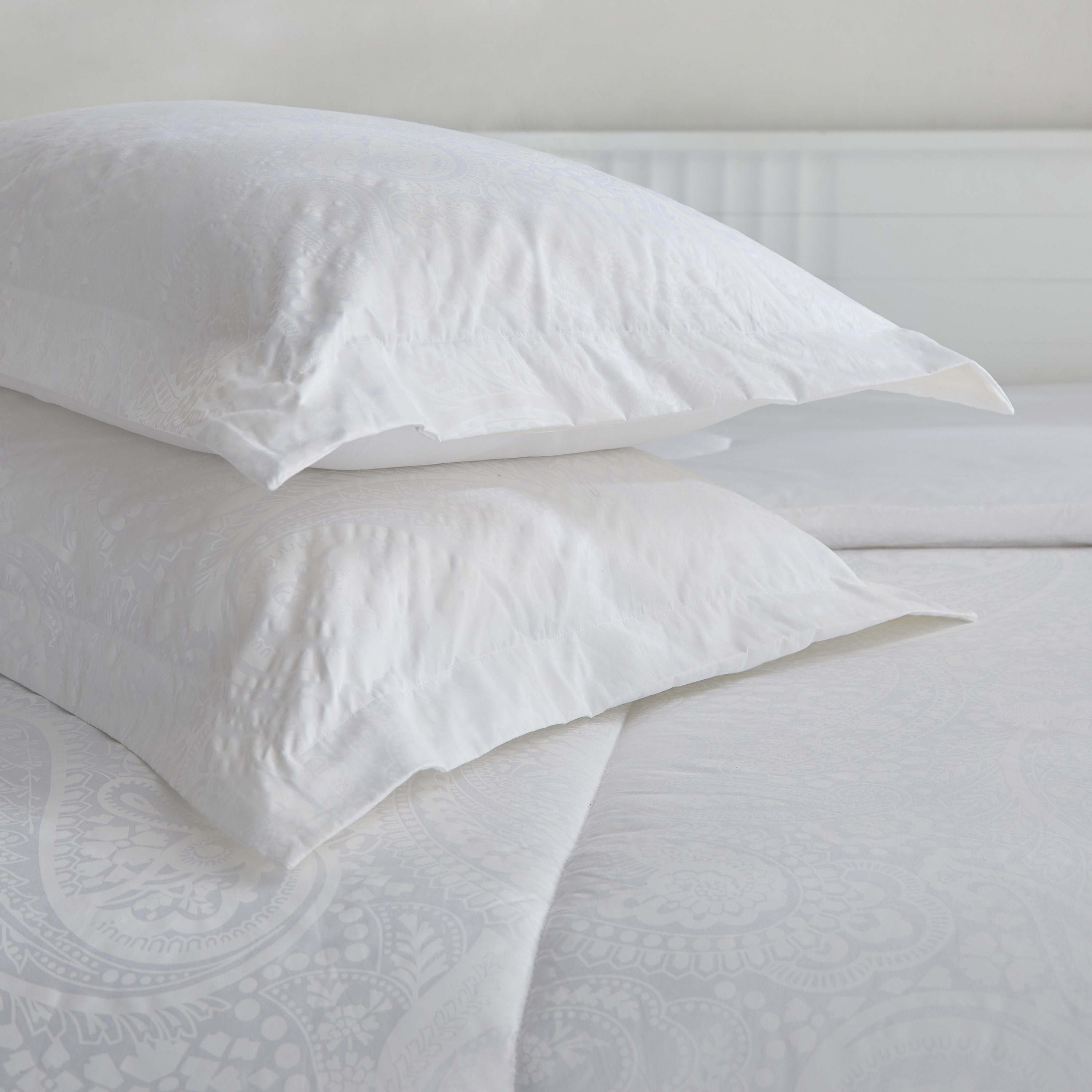 Opulent Luxe 400 Thread Count 3-Piece Cotton Jacquard Khadi Queen King Duvet Cover Set - 220x220 cm-hbxhomeware-hbxbedroom-image-8