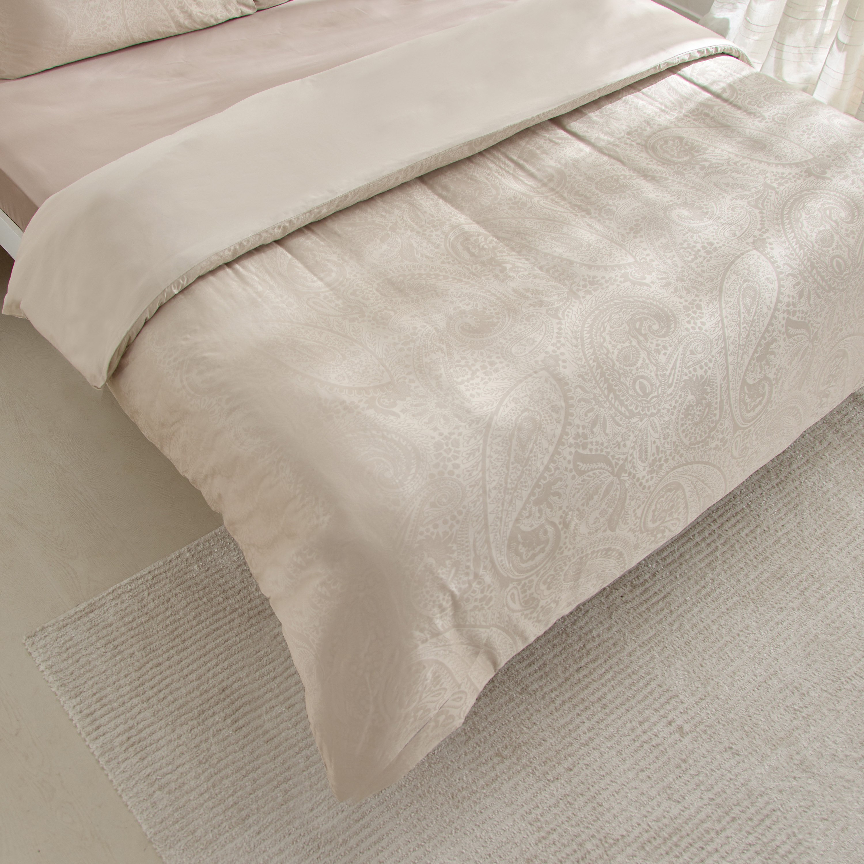 Opulent Luxe 400 Thread Count 3-Piece Cotton Jacquard Khadi Super King Duvet Cover Set - 220x240 cm-hbxhomeware-hbxbedroom-image-3