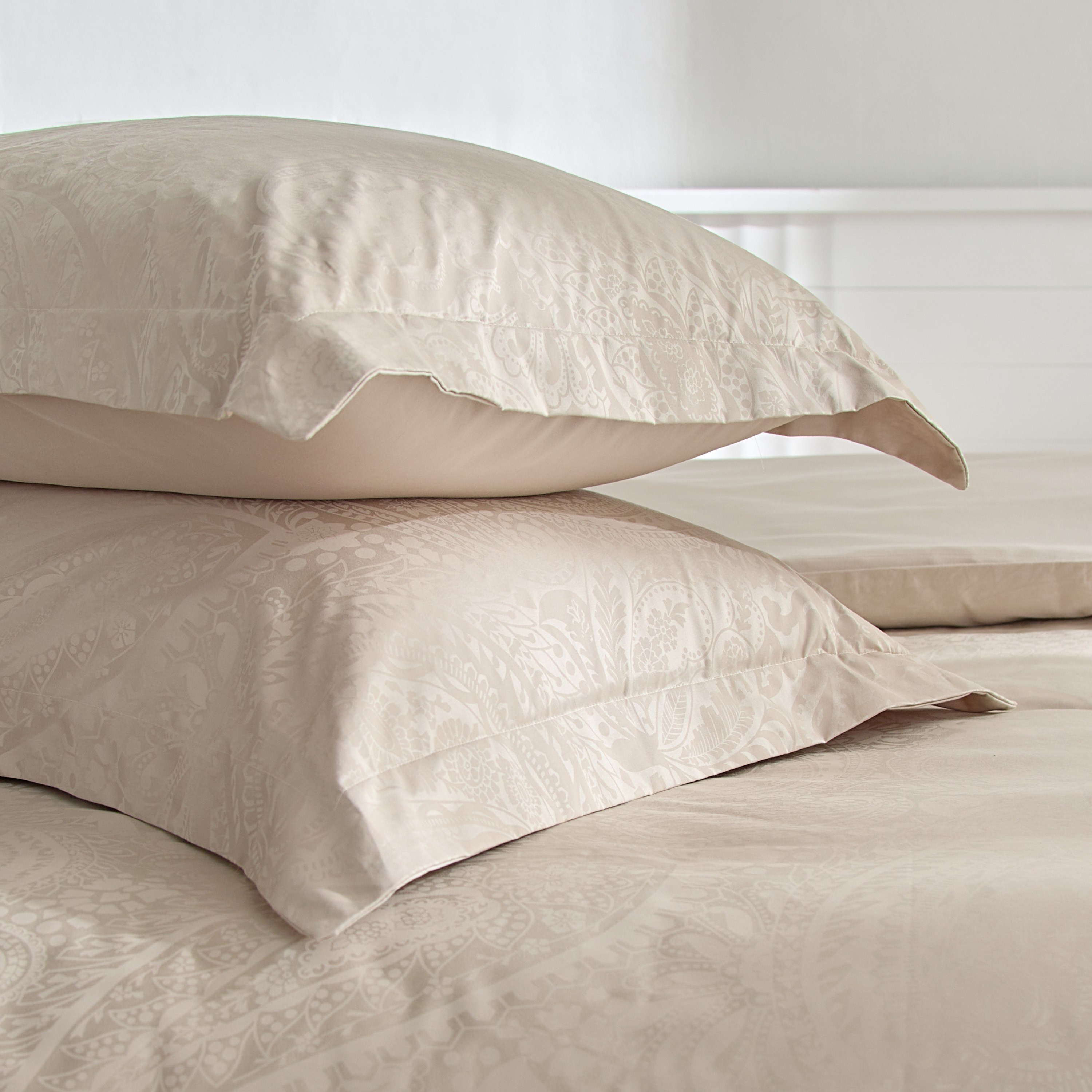 Opulent Luxe 400 Thread Count 3-Piece Cotton Jacquard Khadi Super King Duvet Cover Set - 220x240 cm-hbxhomeware-hbxbedroom-image-7