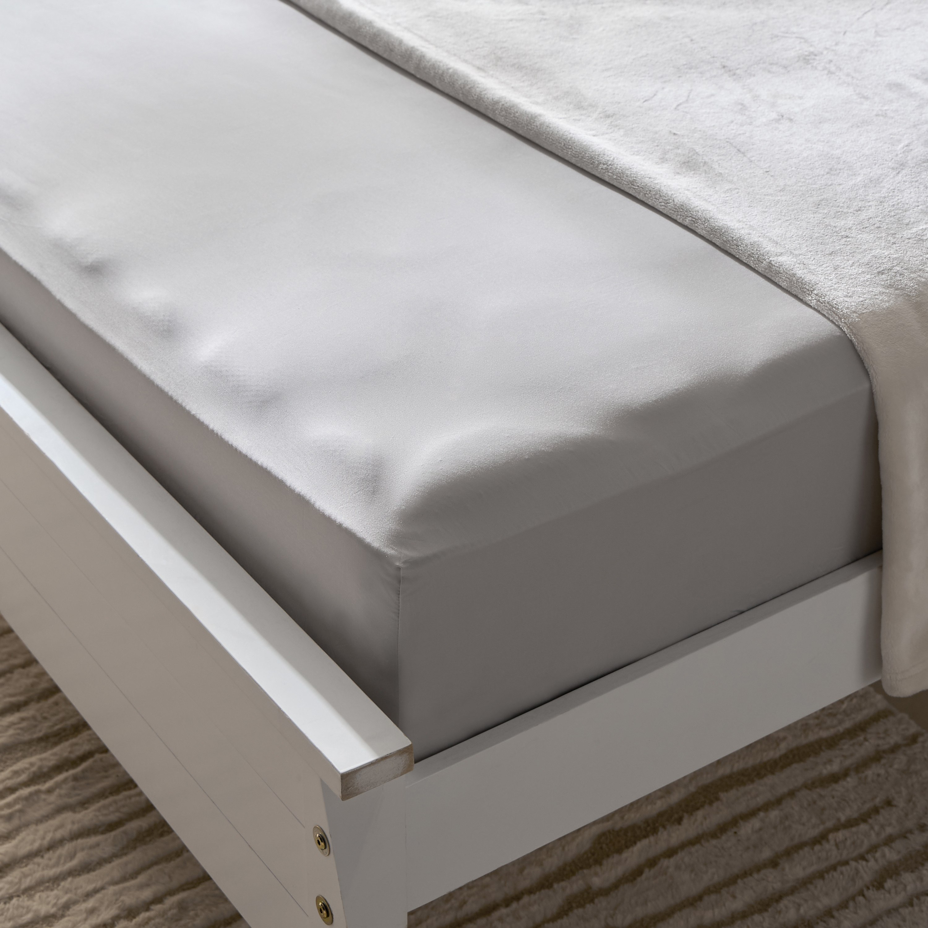 Opulent Luxe 400TC Cotton Solid Olympic Queen Fitted Sheet - 160x200+40 cm-hbxhomeware-hbxbedroom-image-1