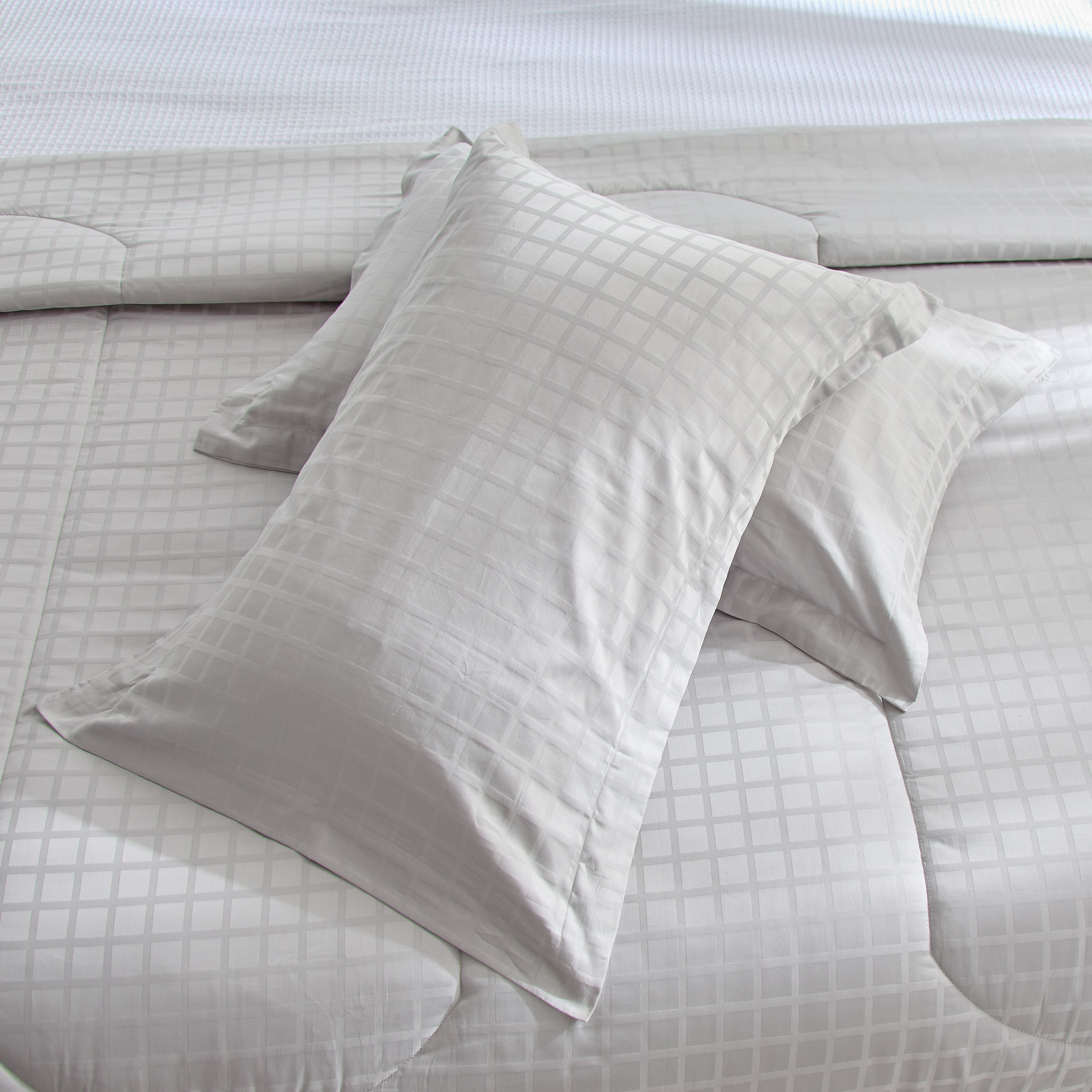 طقم لحاف سوبر كينج سادة 5 قطع قطن دوبي من أوبولينت لوكس - 240x240 سم-hbxhomeware-hbxbedroom-image-9