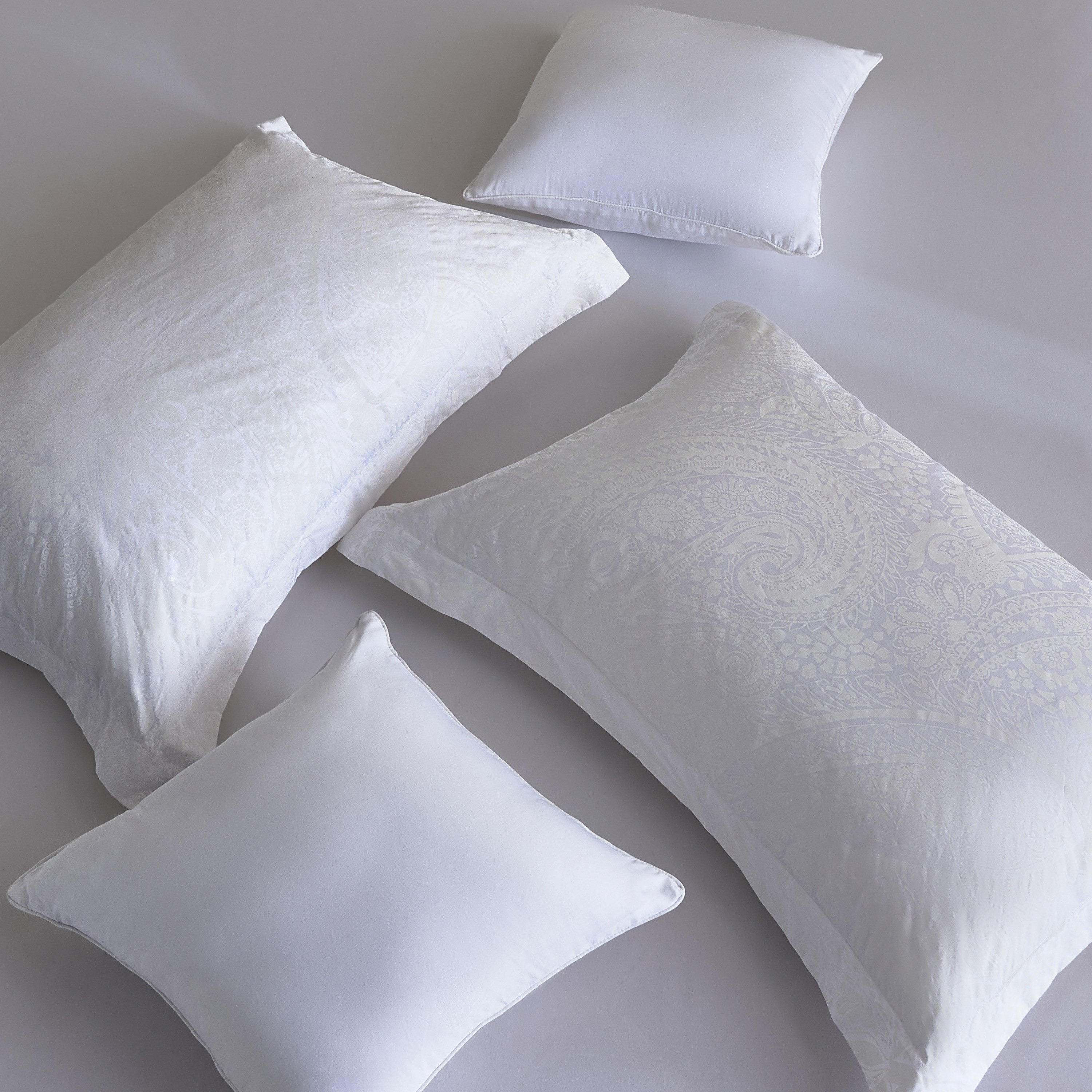 طقم لحاف سوبر كينج قطن جاكار 5 قطع بطبعات خادي من أوبولينت لوكس - 240x240 سم-hbxhomeware-hbxbedroom-image-5
