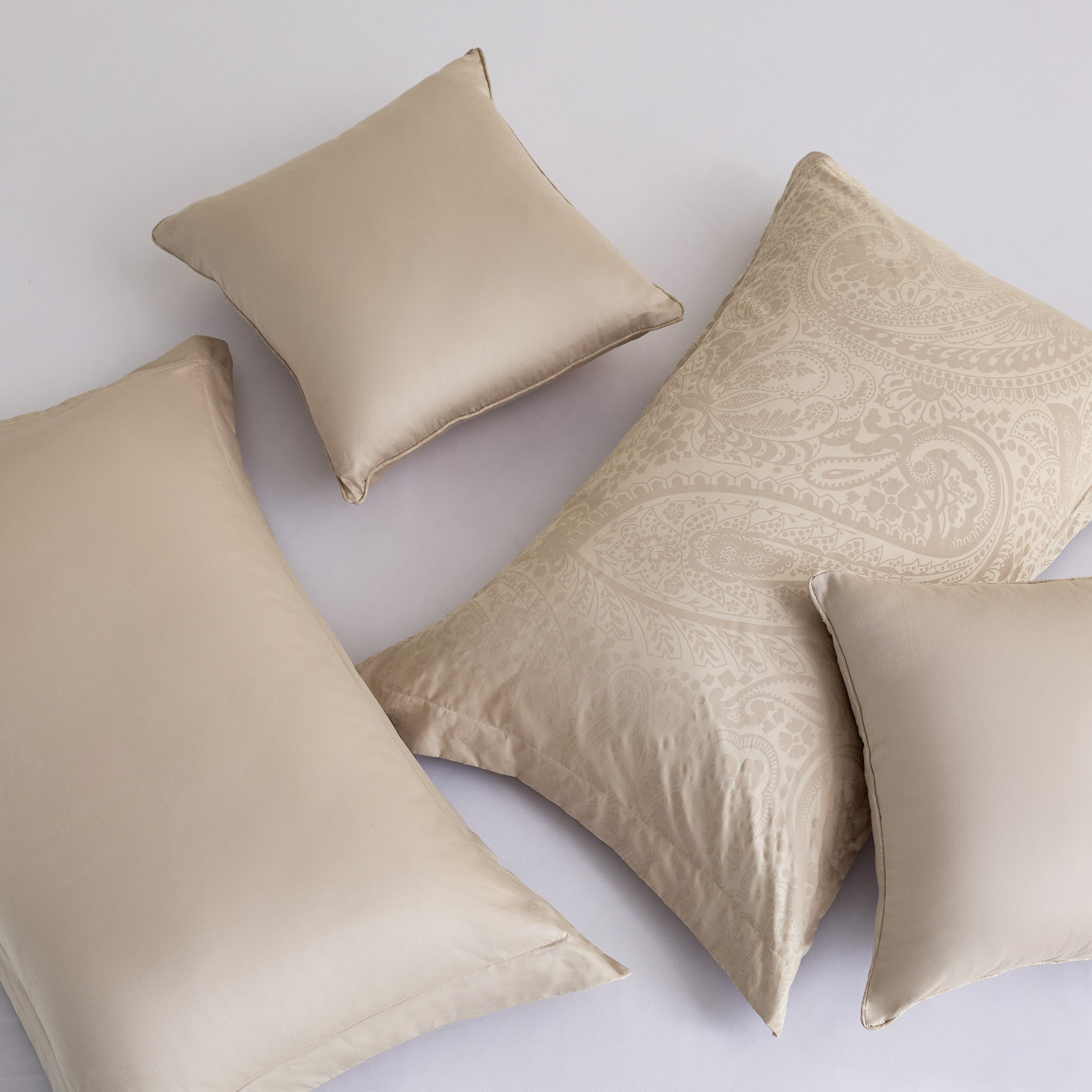 Opulent Luxe 400 Thread Count 5-Piece Jacquard Khadi Print Super King Comforter Set - 240x240 cm-hbxhomeware-hbxbedroom-image-5