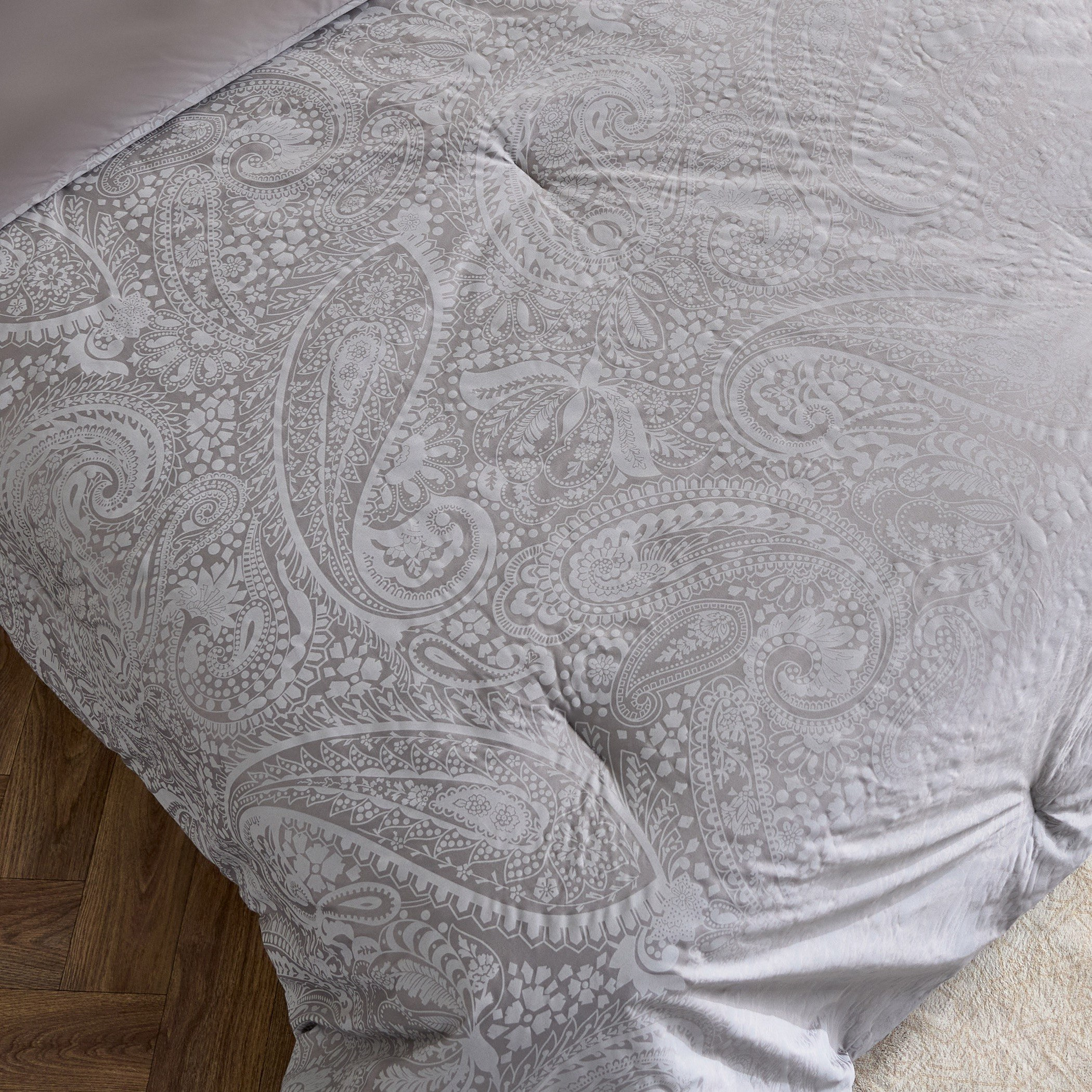 طقم لحاف سوبر كينج قطن جاكار 5 قطع بطبعات خادي من أوبولينت لوكس - 200x200 سم-hbxhomeware-hbxbedroom-image-4