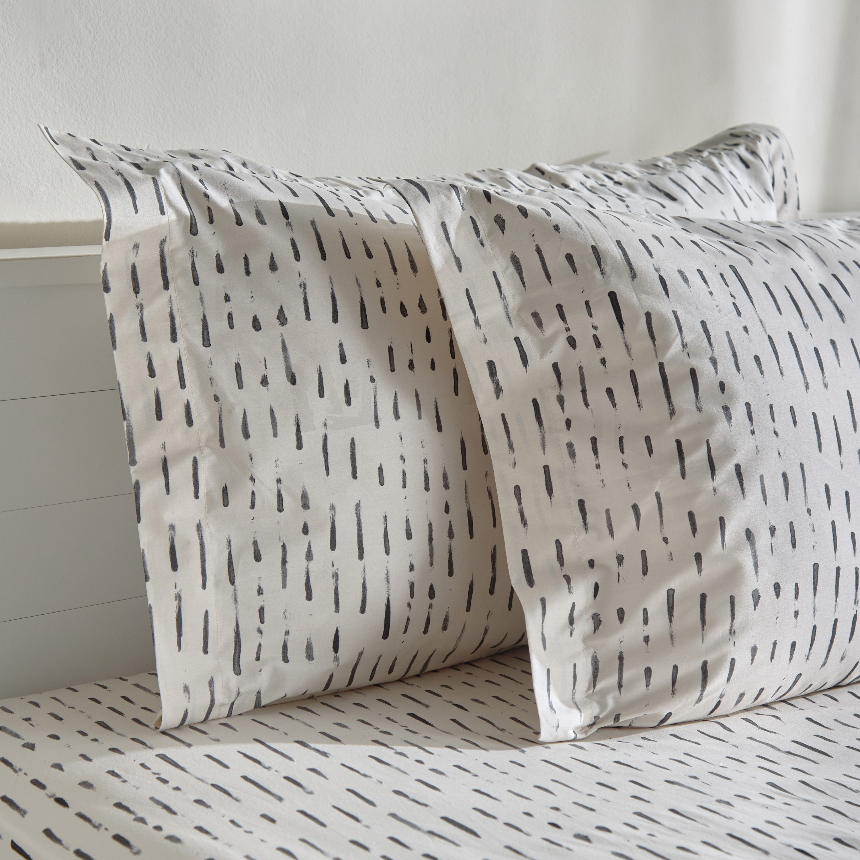 Luxot 2-Piece Monoleaf Printed Cotton Pillow Sham Set - 50x75 cm-hbxhomeware-hbxbedroom-image-3