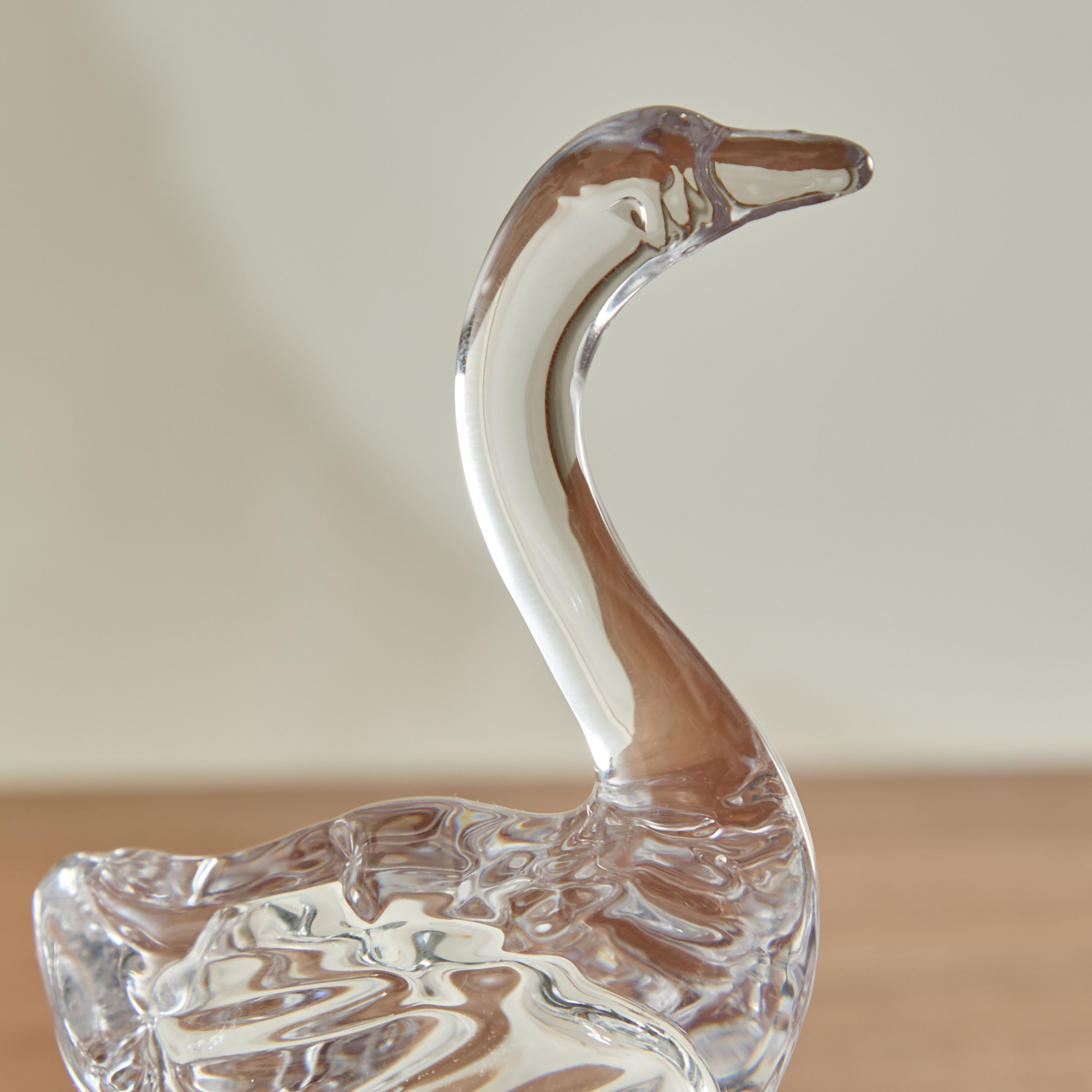 Vega Glass Swan Accent - 7.5x4.8x11.6 cm-hbxhomeware-homedecor-figurinesandornaments-image-3
