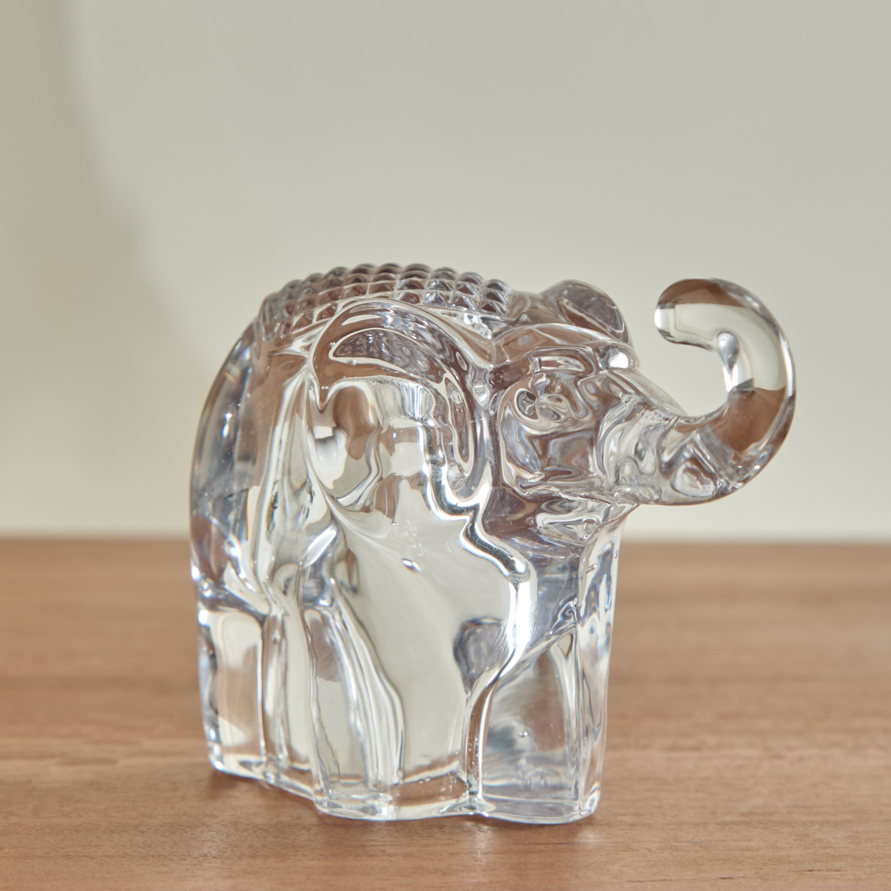 قطعة ديكور زجاجية من فيجا - 11.7x5x8.5 سم-hbxhomeware-homedecor-figurinesandornaments-image-1