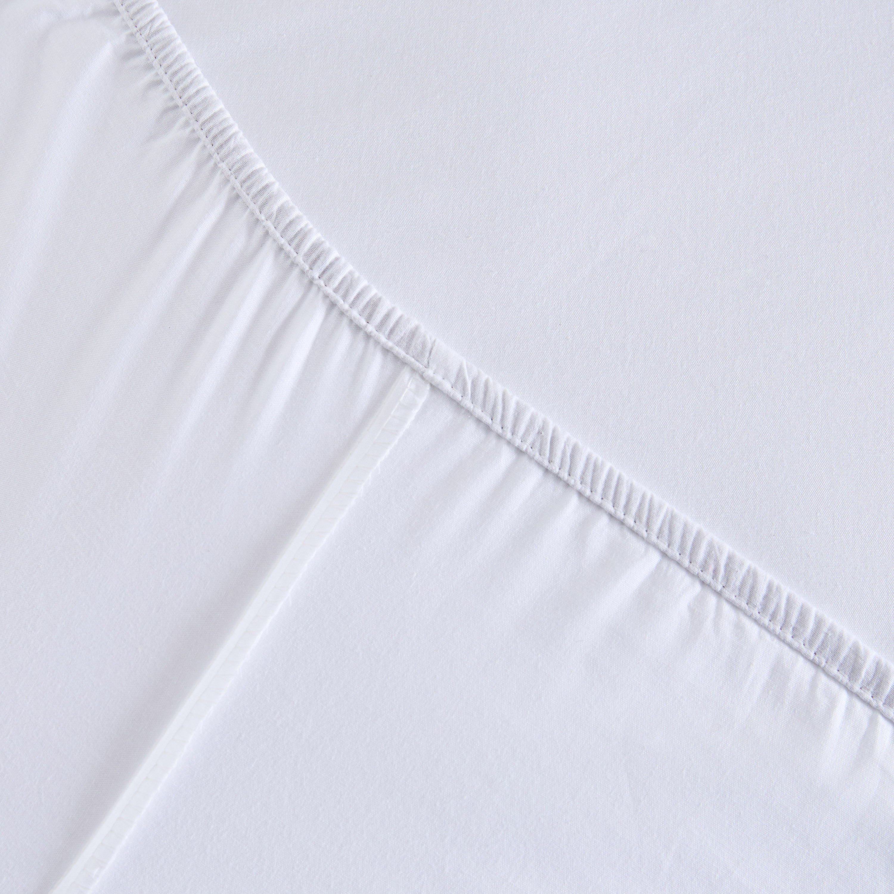 شرشف مطّاطي قطن كوين من إسينشال - 150x200+36 سم-hbxhomeware-hbxbedroom-image-7