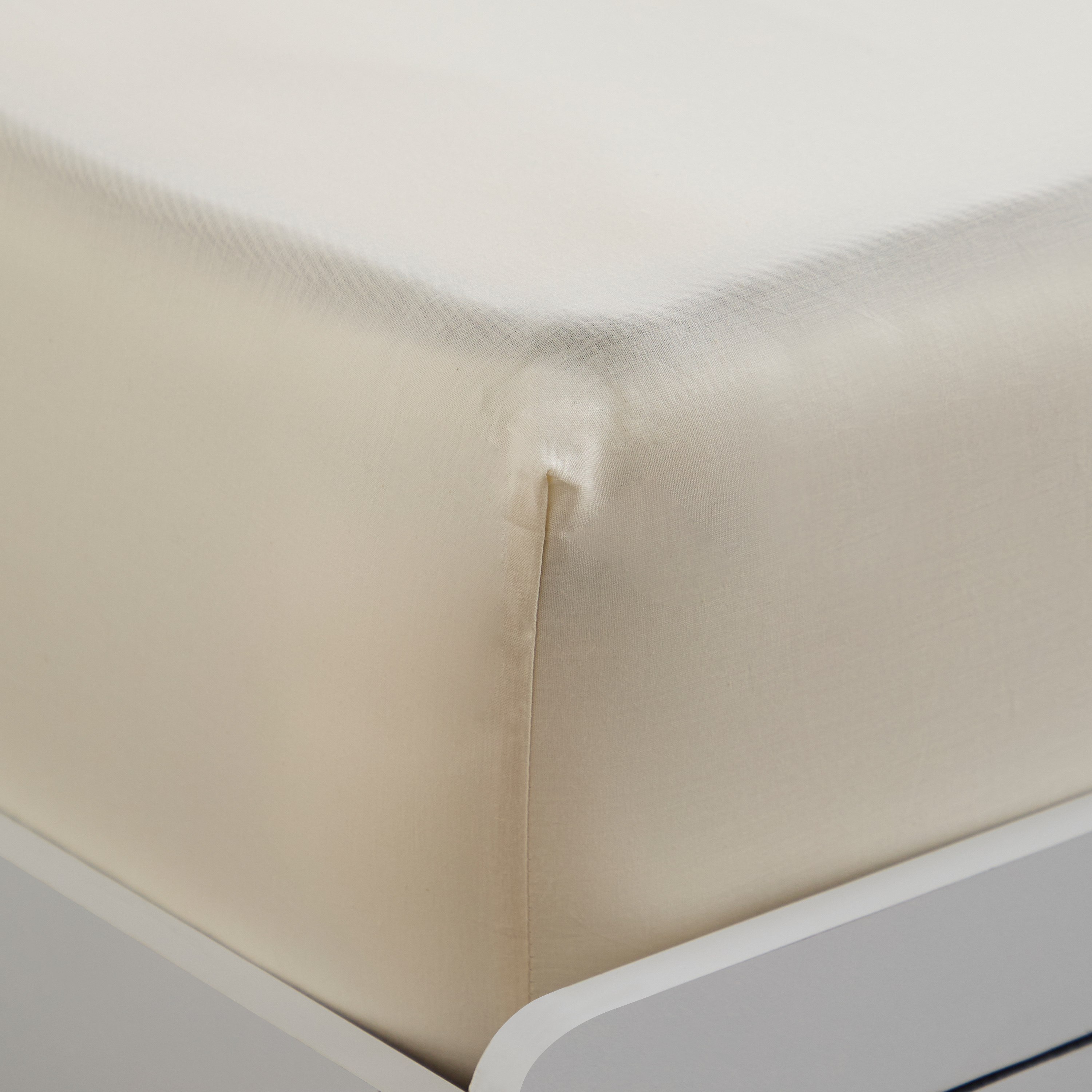 Essential Cotton Queen Fitted Sheet - 150x200+36 cm-hbxhomeware-hbxbedroom-image-4