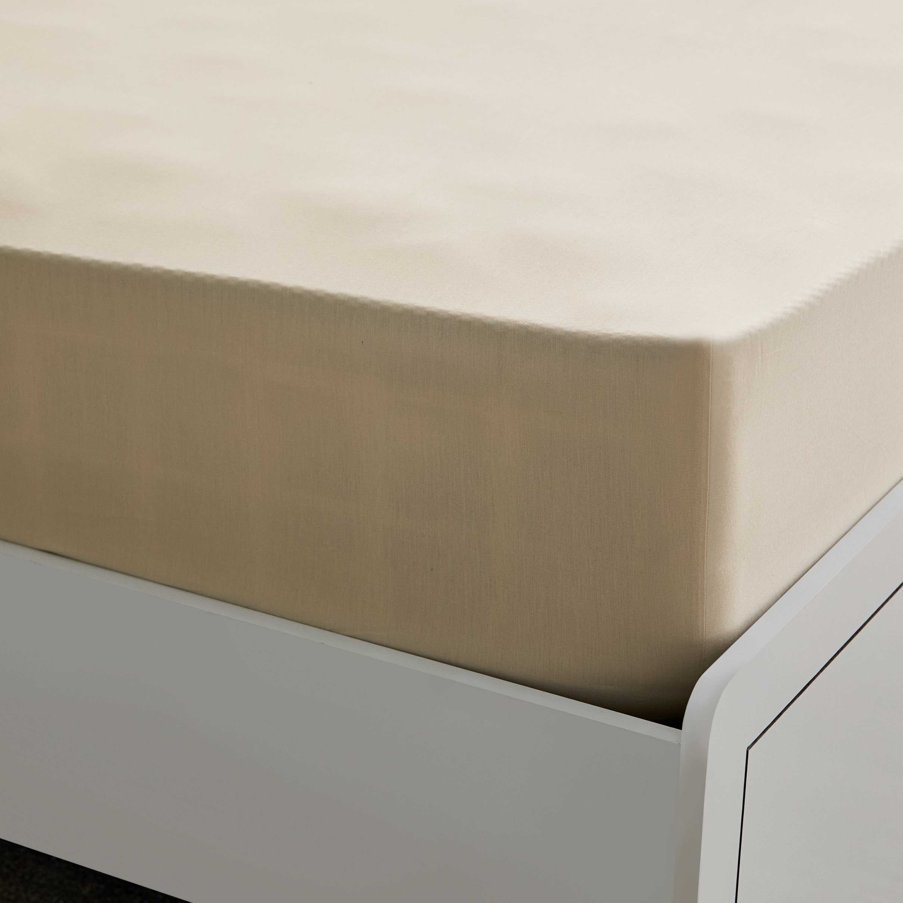 Essential Cotton Queen Fitted Sheet - 150x200+36 cm-hbxhomeware-bedding-fittedsheets-image-4