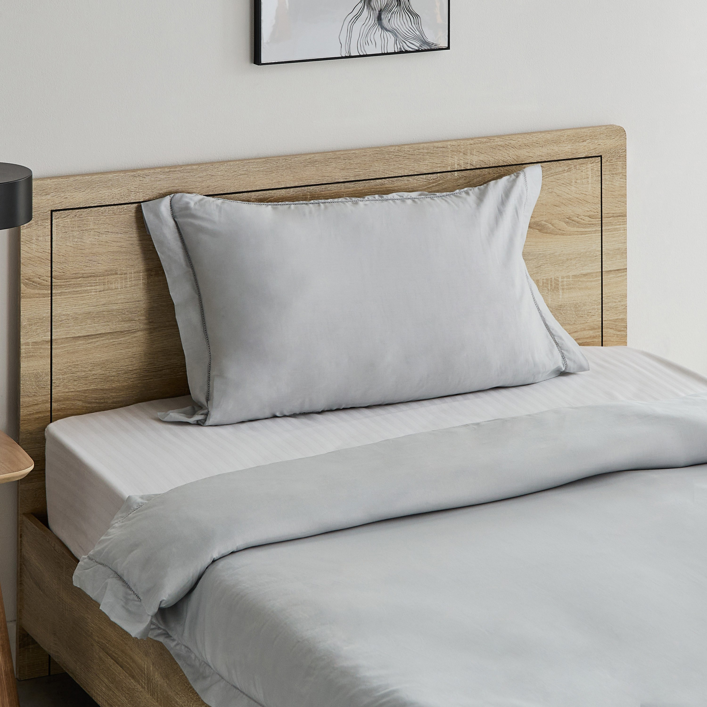 طقم غطاء لحاف فردي قطعتين  من إسينشال- 135x200 سم-hbxhomeware-hbxbedroom-image-1