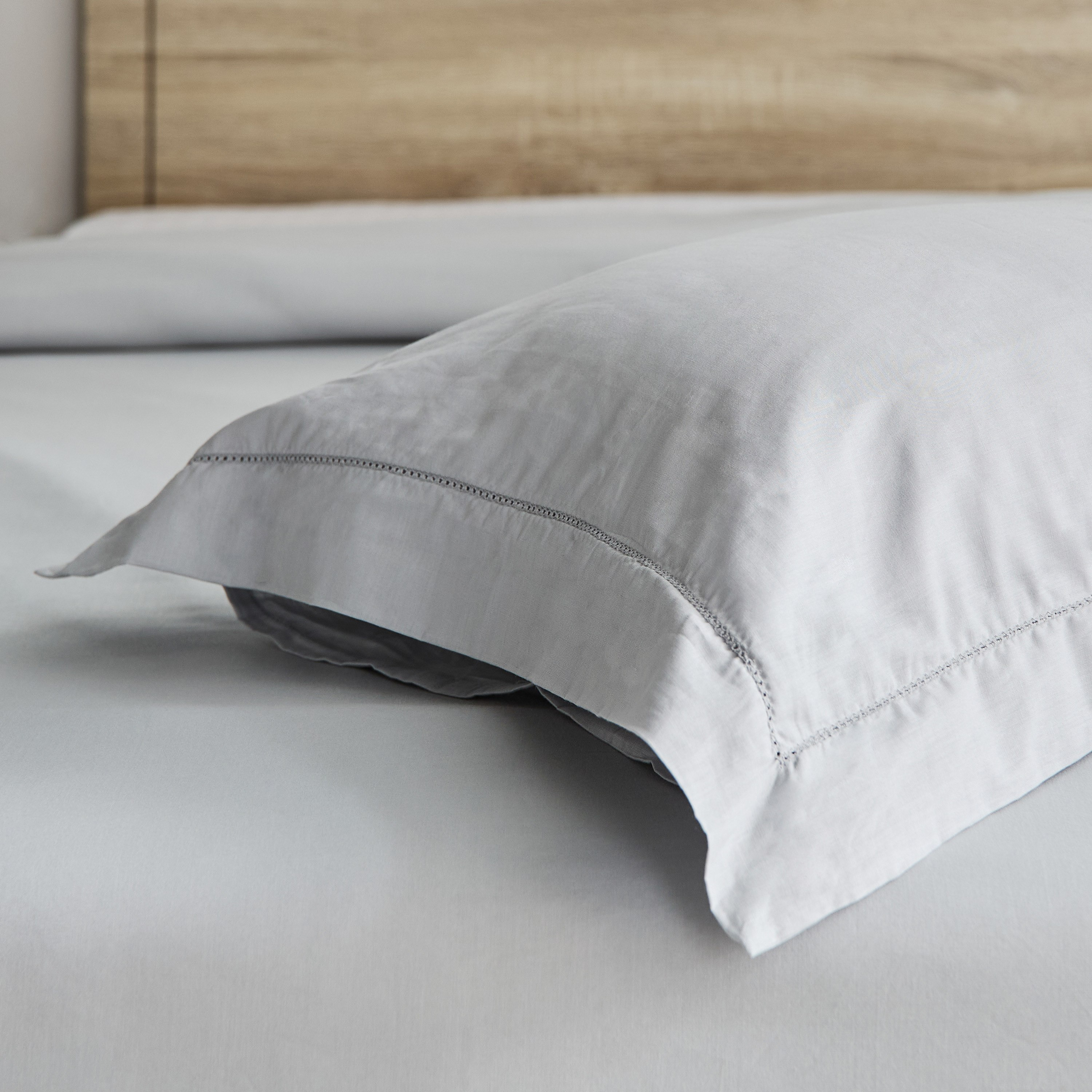 طقم غطاء لحاف فردي قطعتين  من إسينشال- 135x200 سم-hbxhomeware-hbxbedroom-image-6
