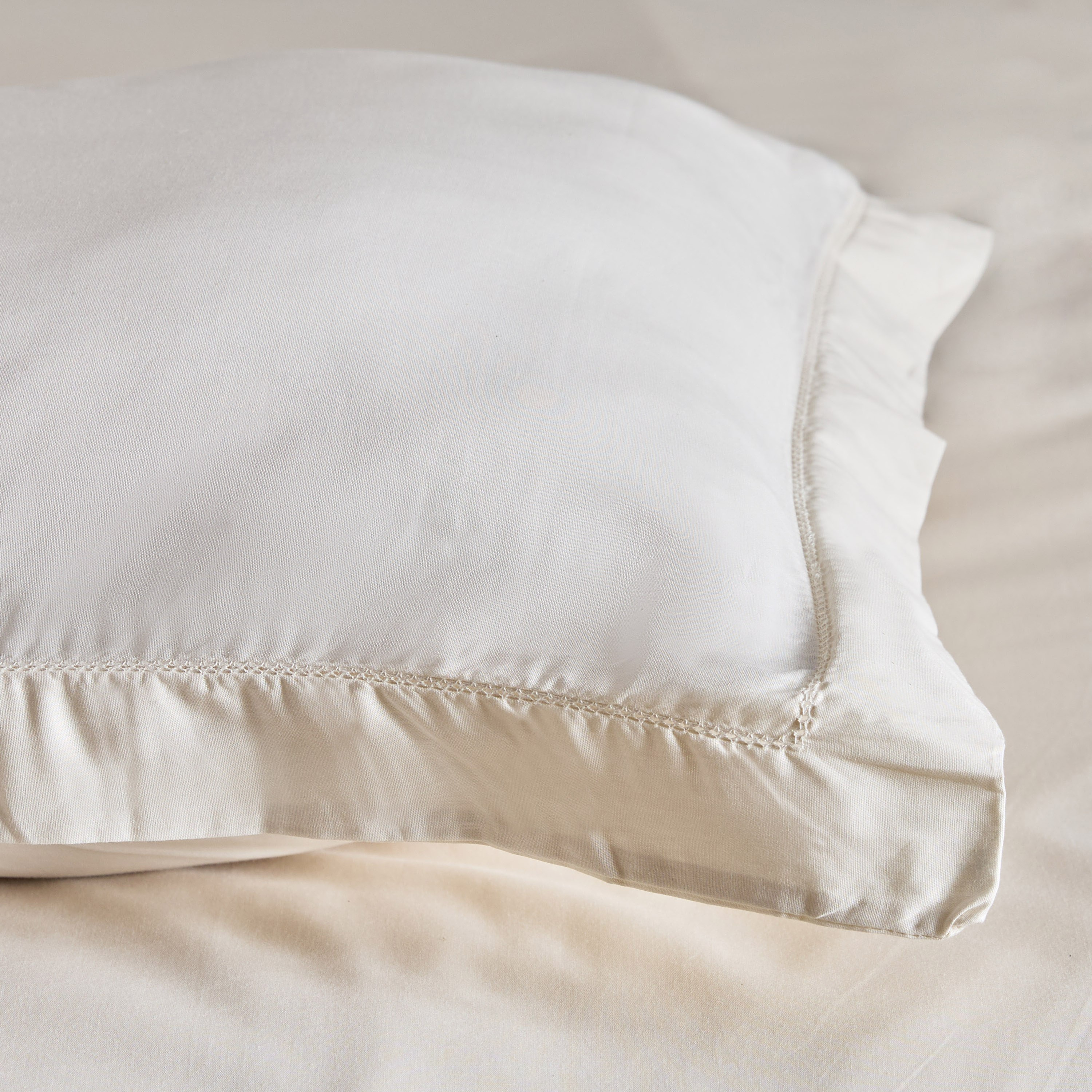 طقم غطاء لحاف فردي قطعتين - إسنشيال - 135x200 سم-hbxhomeware-hbxbedroom-image-7