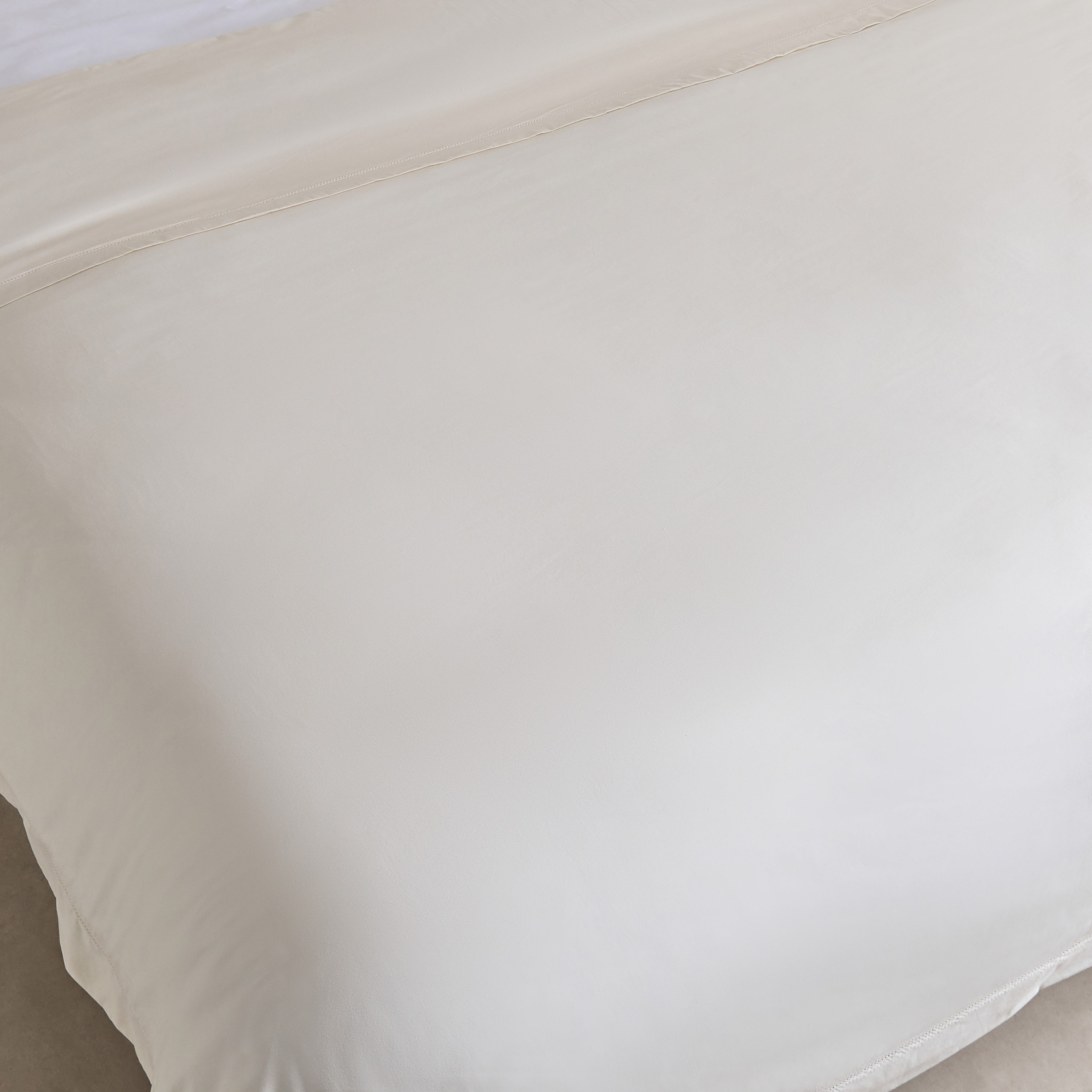 طقم غطاء لحاف سوبر كينج 3 قطع من إسنشيال - 220x240 سم-hbxhomeware-hbxbedroom-image-4
