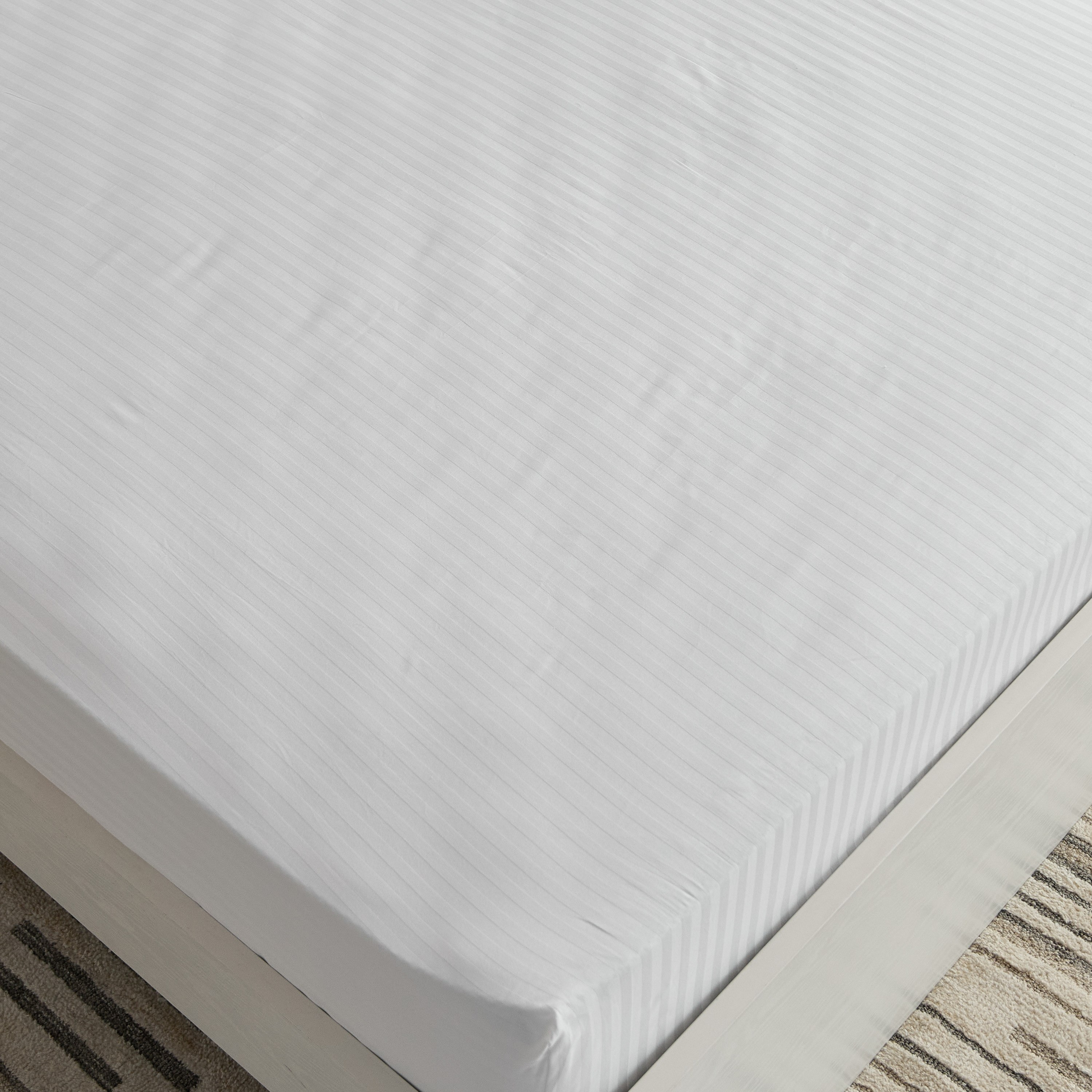 Hamilton Satin Striped Queen Fitted Sheet - 150x200+36 cm-hbxhomeware-hbxbedroom-image-4