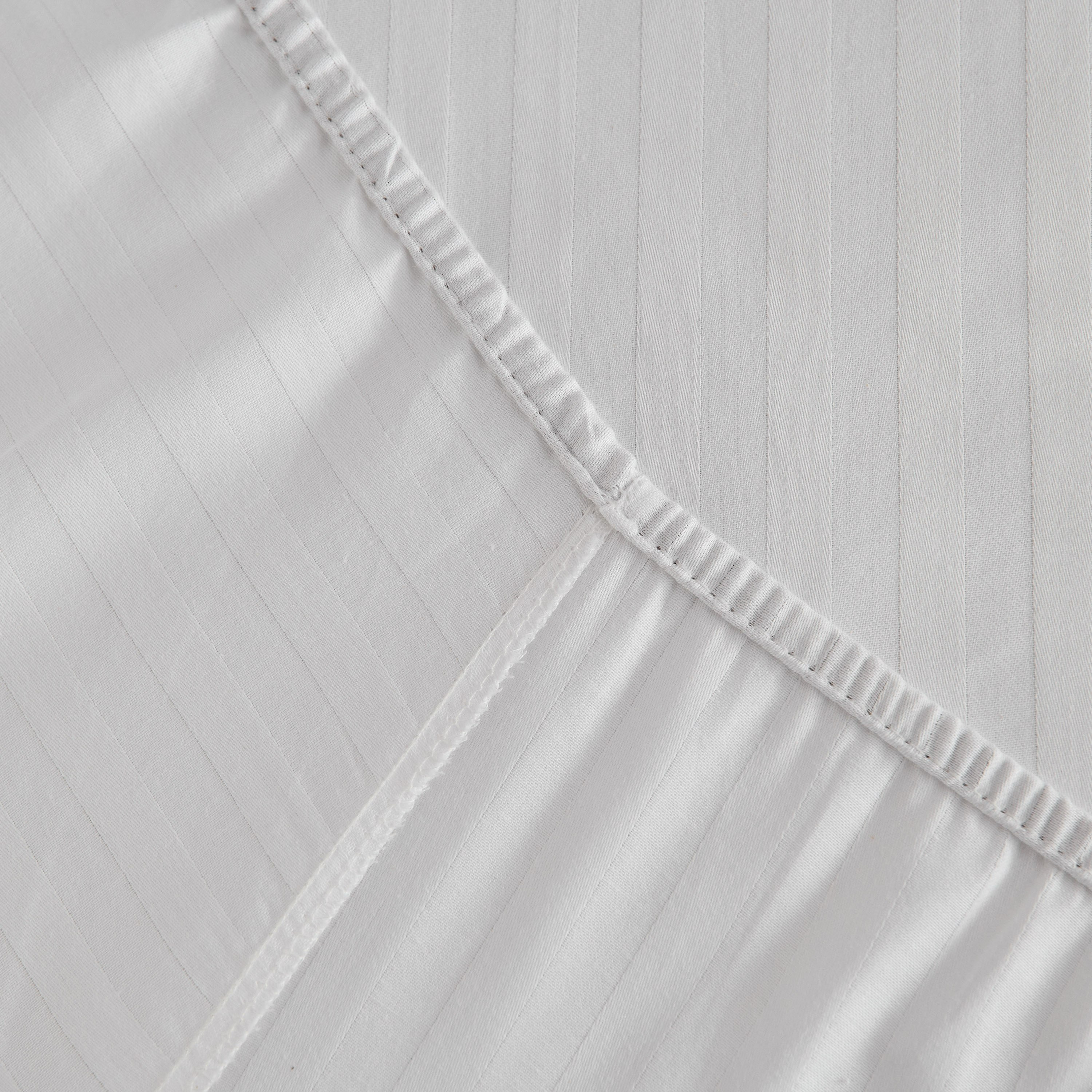 Hamilton Satin Striped Queen Fitted Sheet - 150x200+36 cm-hbxhomeware-hbxbedroom-image-7