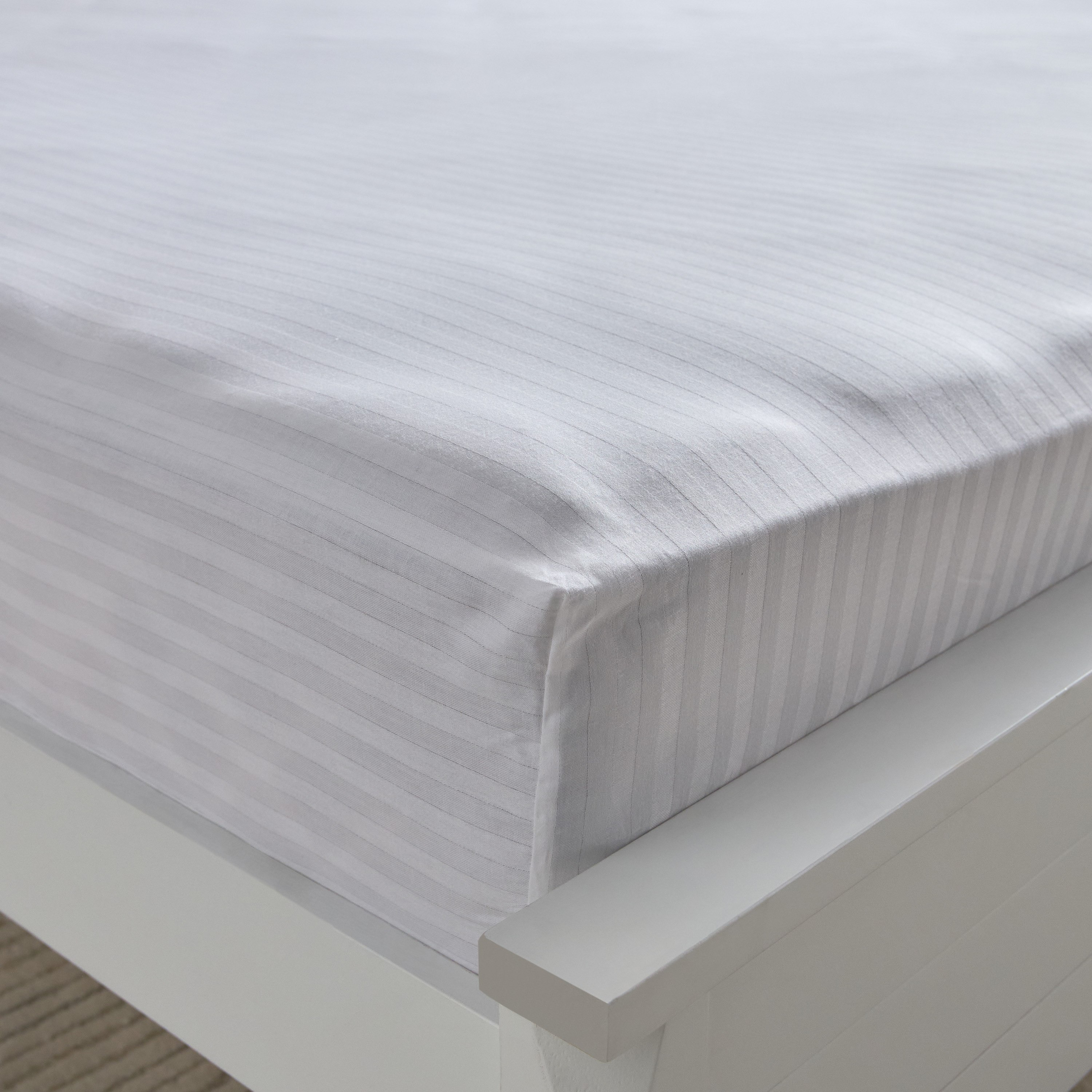 Hamilton Satin Stripe King Fitted Sheet - 180x200+36 cm-hbxhomeware-hbxbedroom-image-6