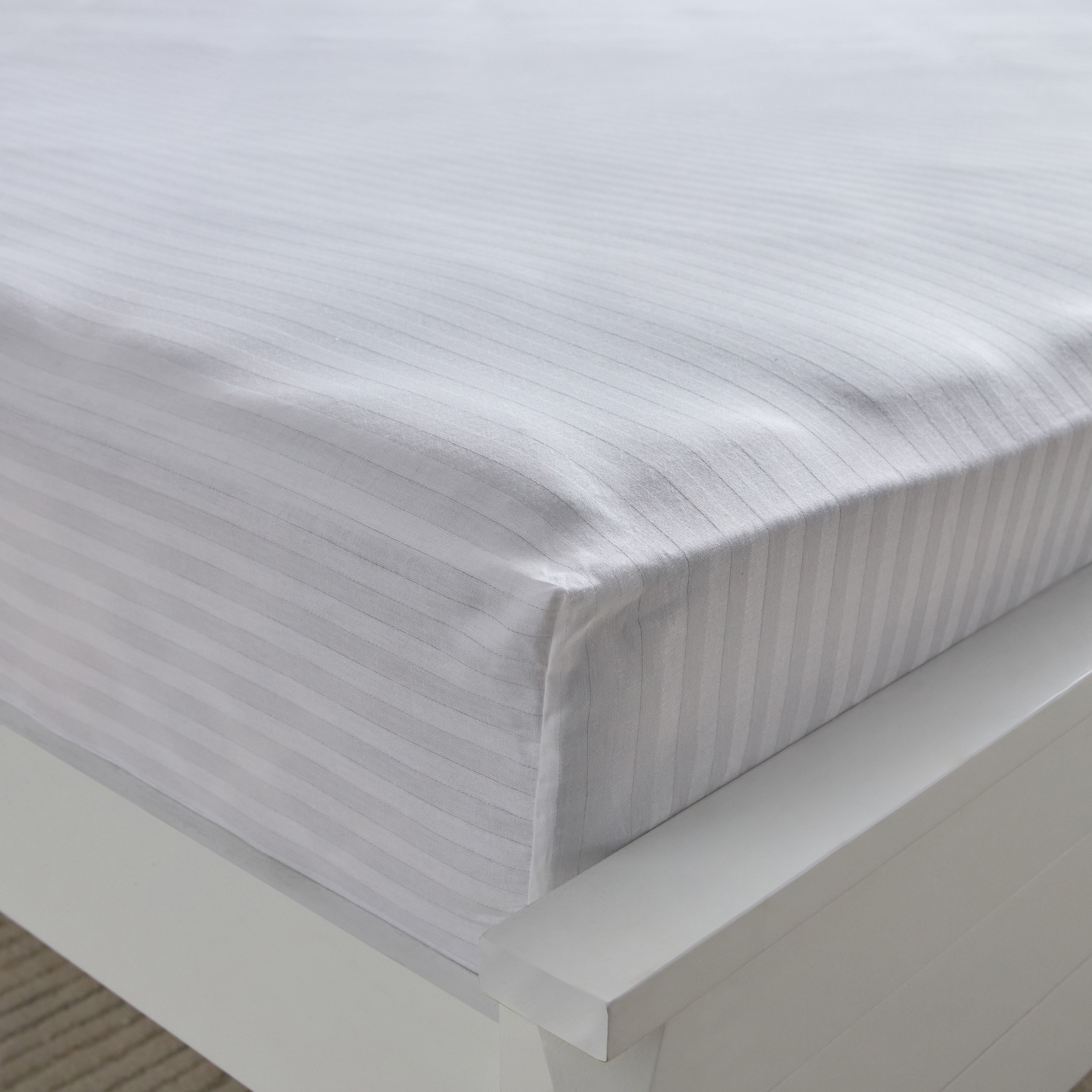 Hamilton Satin Stripe Super King Fitted Sheet - 200x200+36 cm-hbxhomeware-hbxbedroom-image-6