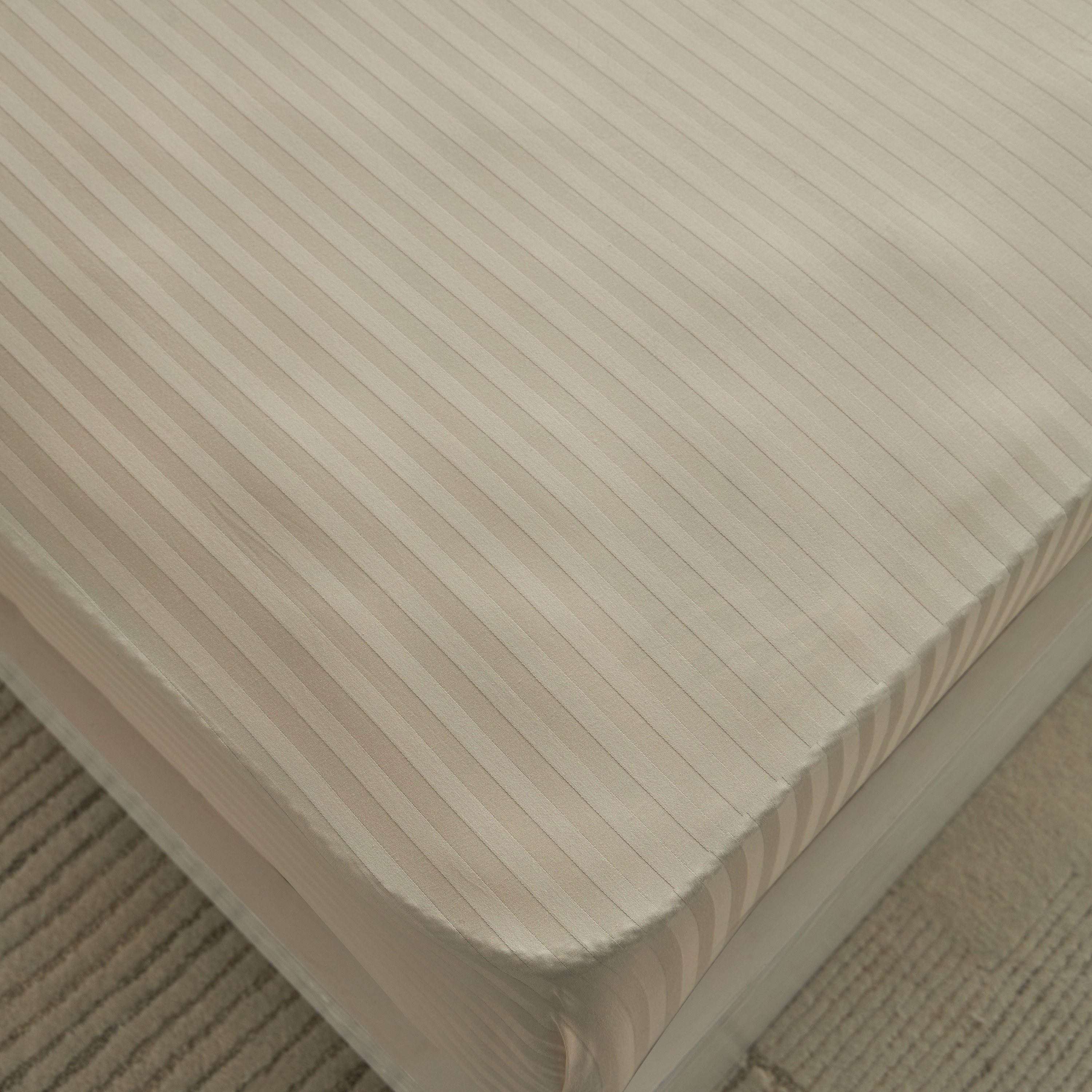Hamilton Satin Stripe Queen Fitted Sheet - 150x200+36 cm-hbxhomeware-hbxbedroom-image-4