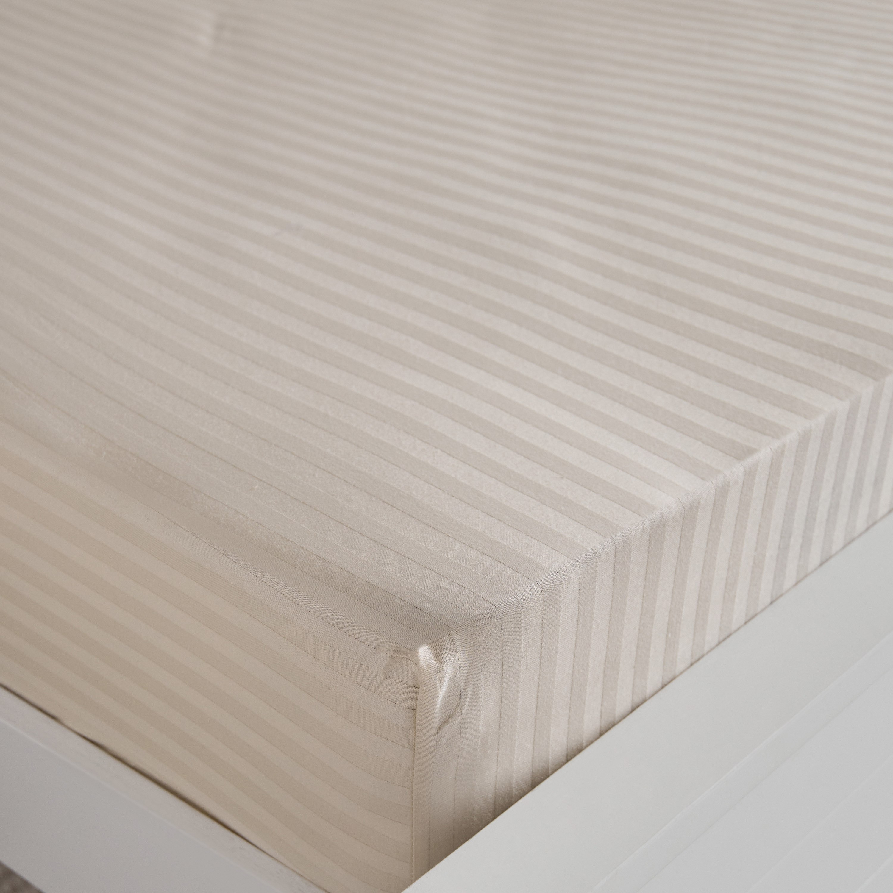 Hamilton Striped Satin Cotton King Fitted Sheet - 180x210+36 cm-hbxhomeware-hbxbedroom-image-6
