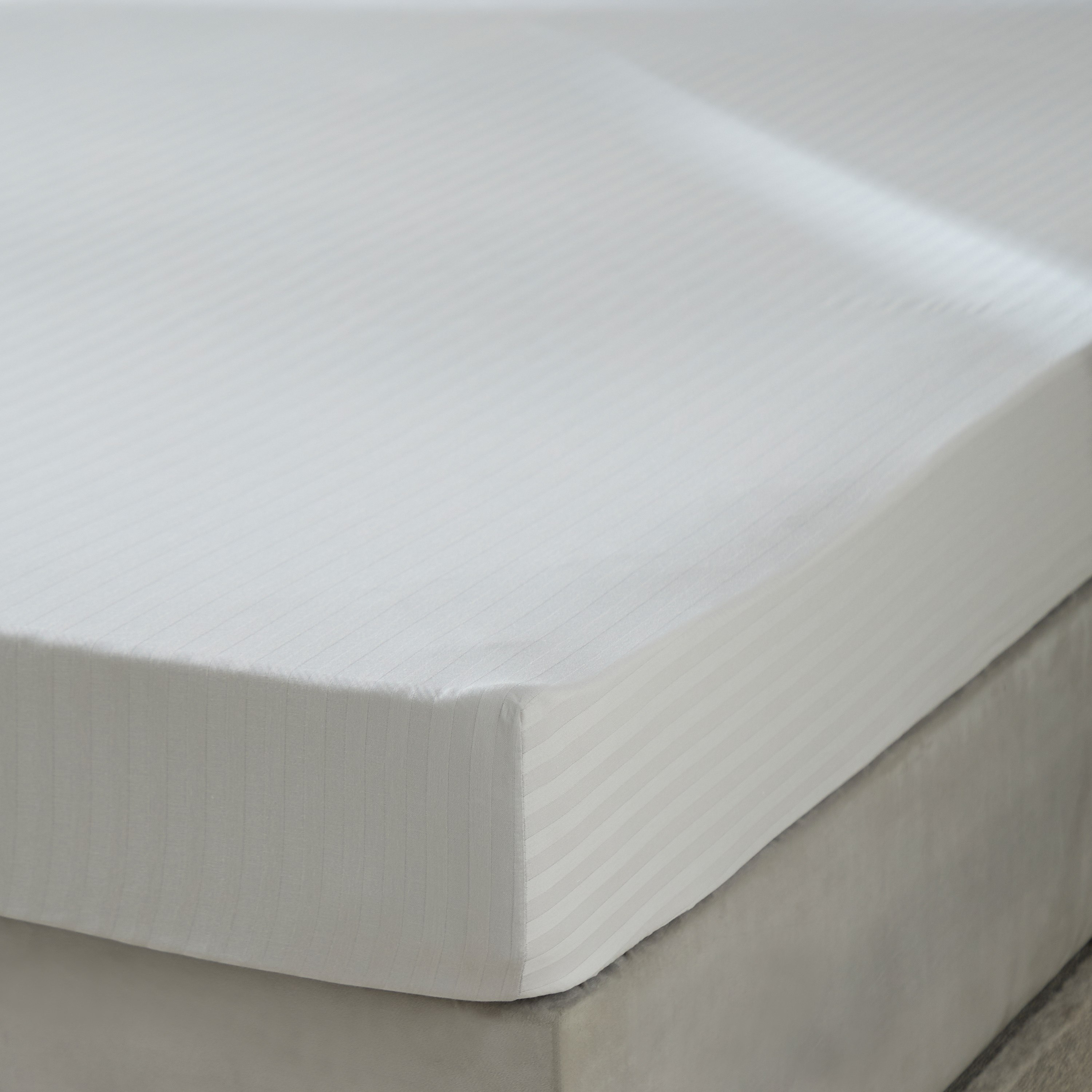 Hamilton Satin Stripe Twin Fitted Sheet - 120x200+36 cm-hbxhomeware-hbxbedroom-image-1